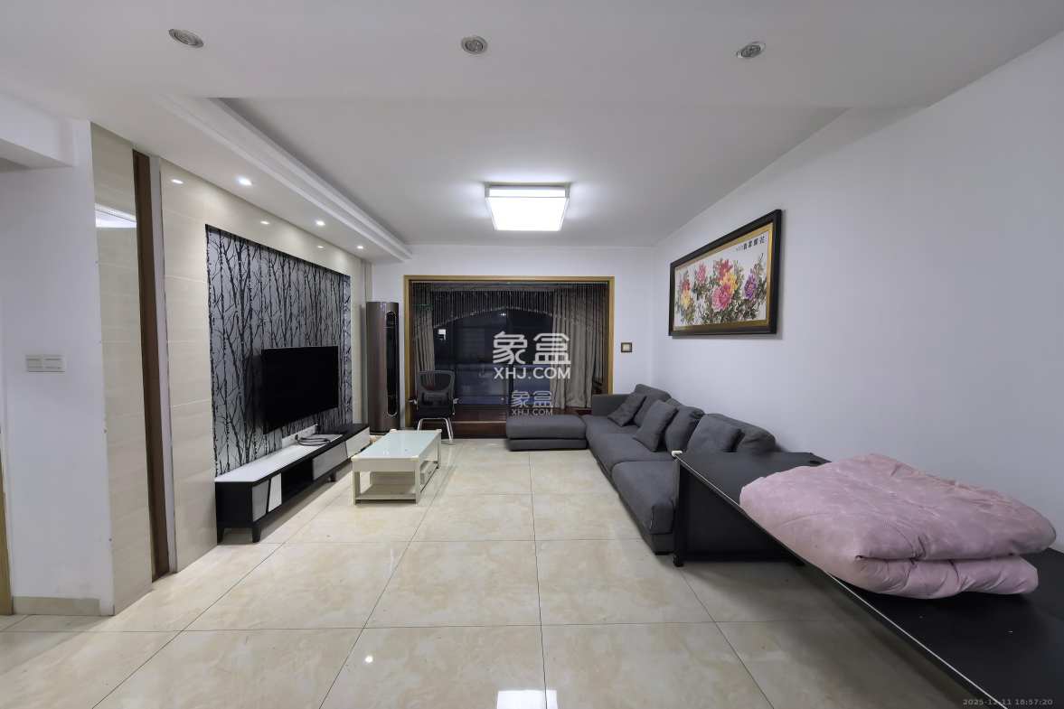 中信城市广场(中信新城一期) 2室2厅1卫 2000.0元/月 中信城市广场(中信新城一期) 2室2厅1卫 2000.0元/月室内图