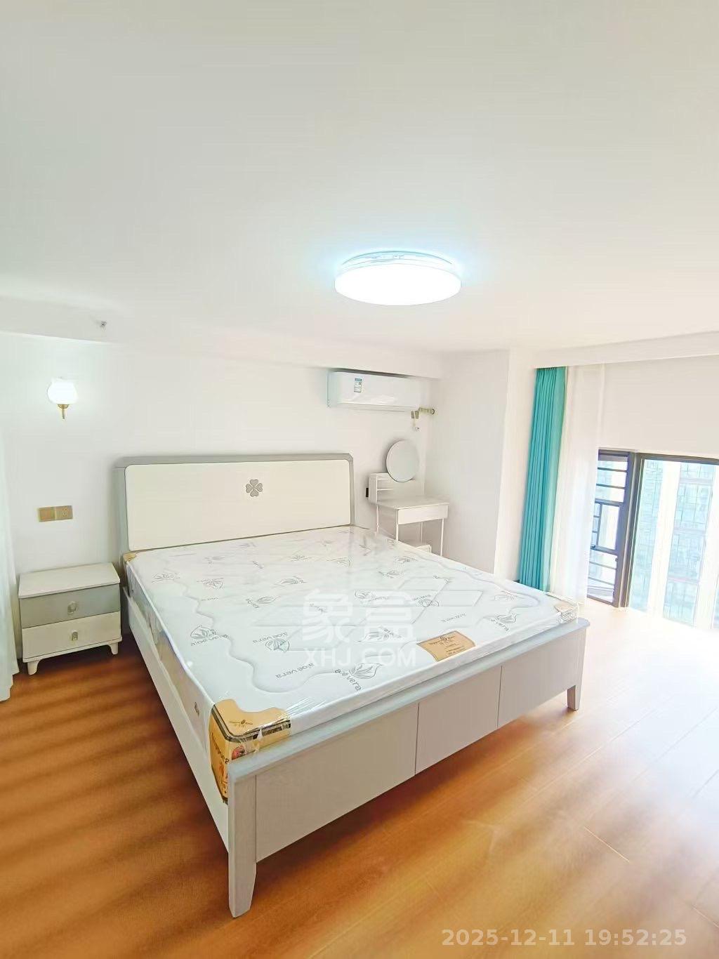 世茂璀璨天城公寓 2室2厅2卫 2500.0元/月 世茂璀璨天城公寓 2室2厅2卫 2500.0元/月室内图