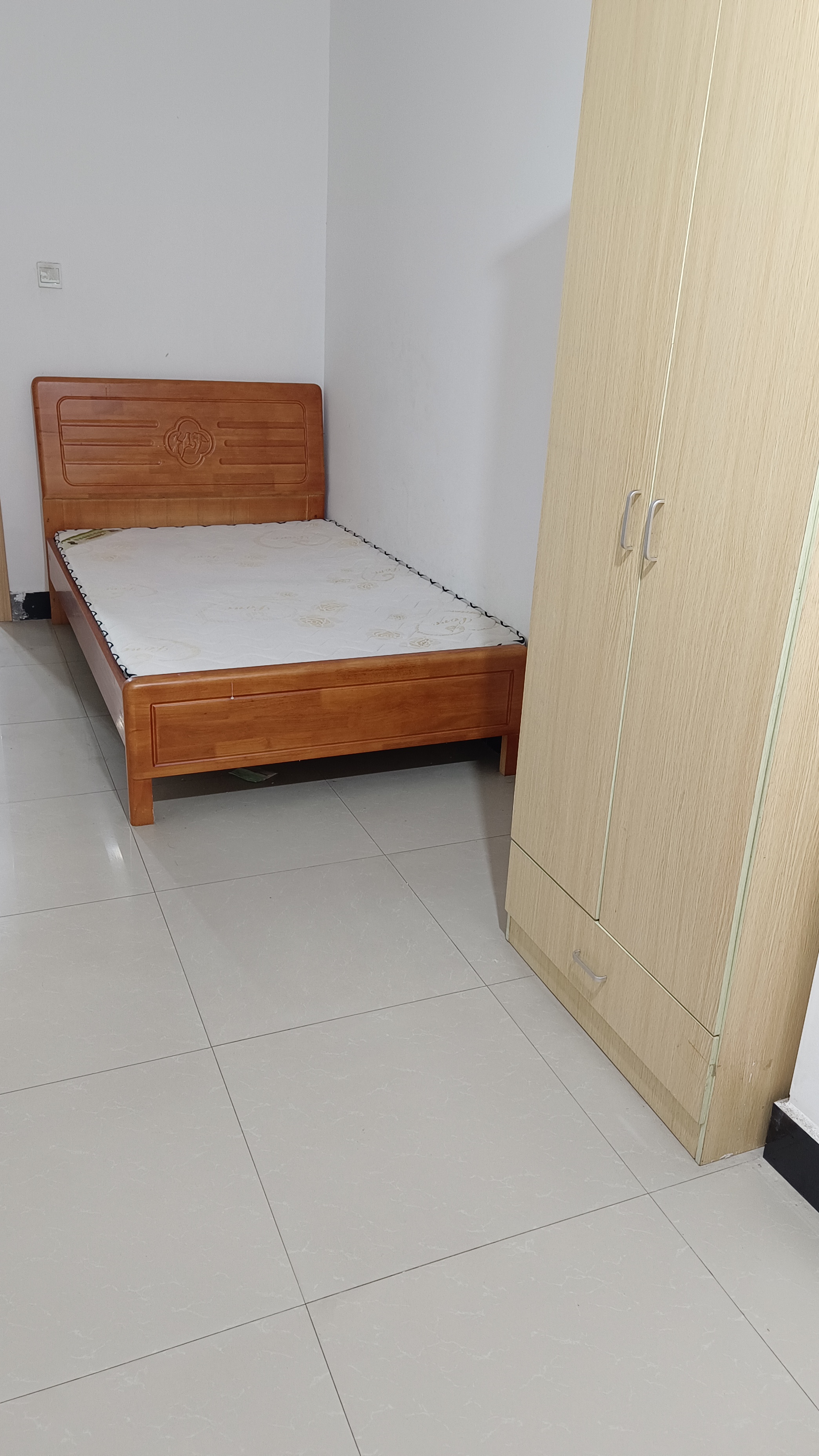 互助小区  2室2厅1卫    1500.0元/月