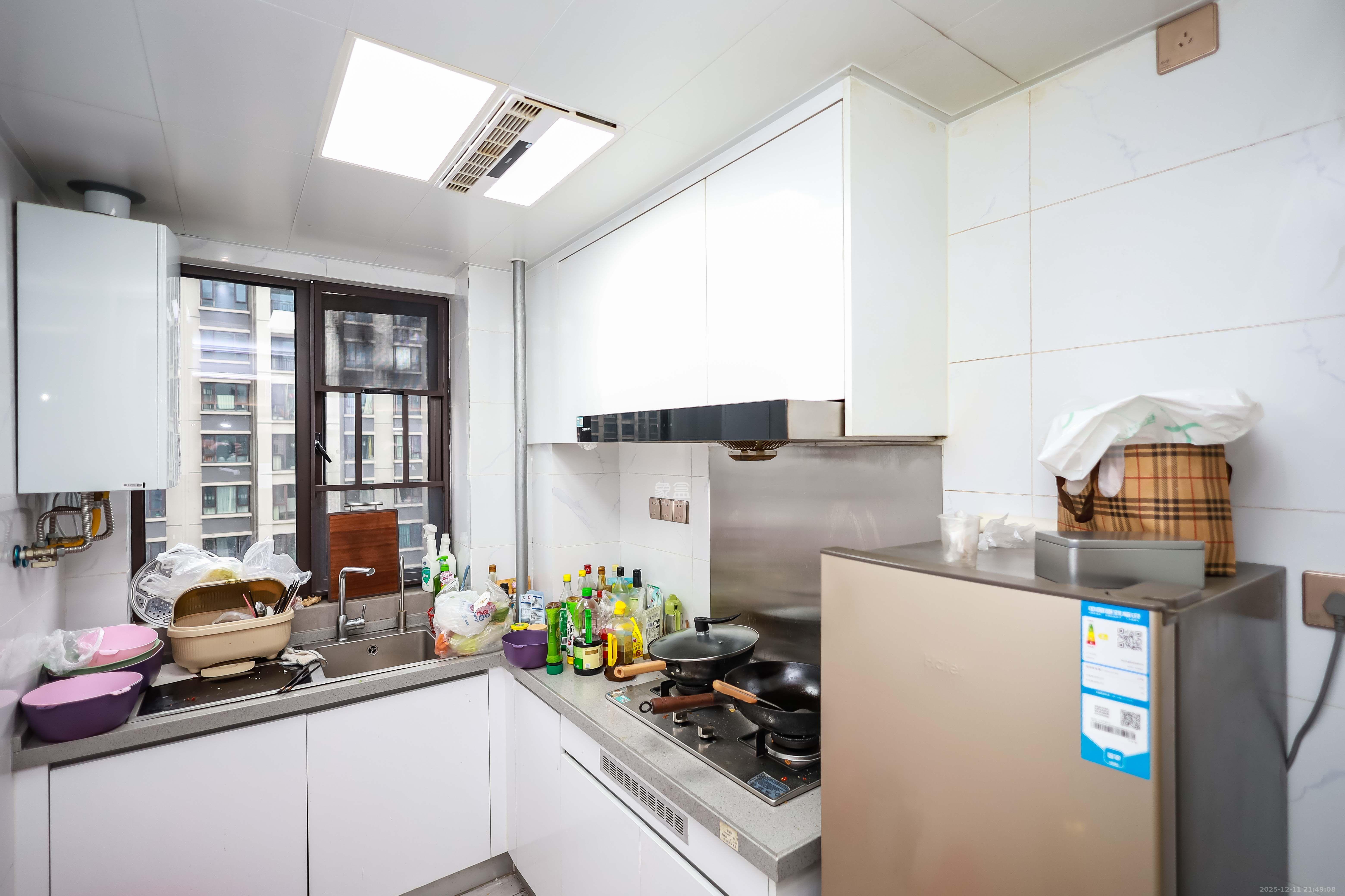 金基芳华  4室2厅2卫    2800.0元/月室内图