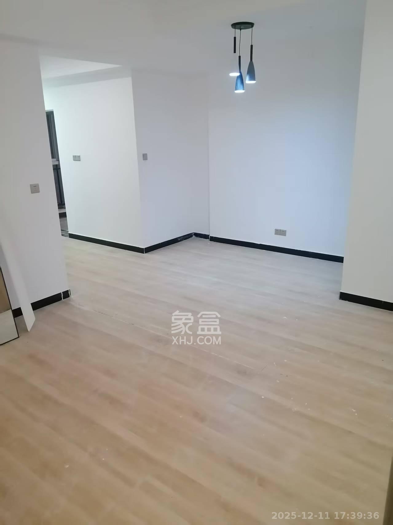 中建嘉和城  2室1厅1卫    2200.0元/月