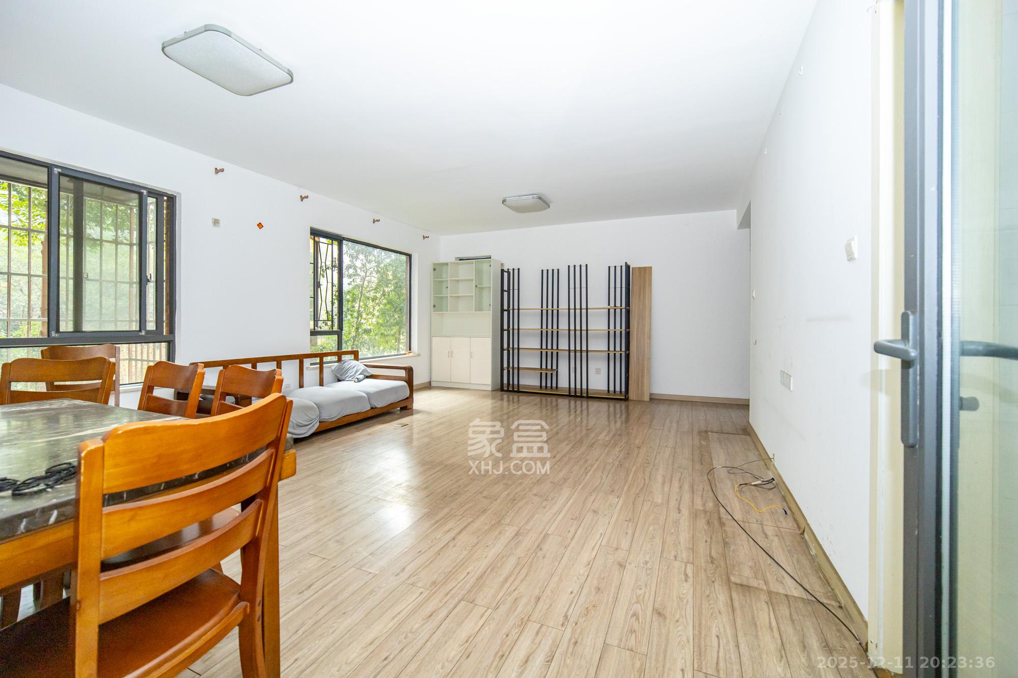 华润凤凰城二期  1室2厅1卫    71.0万