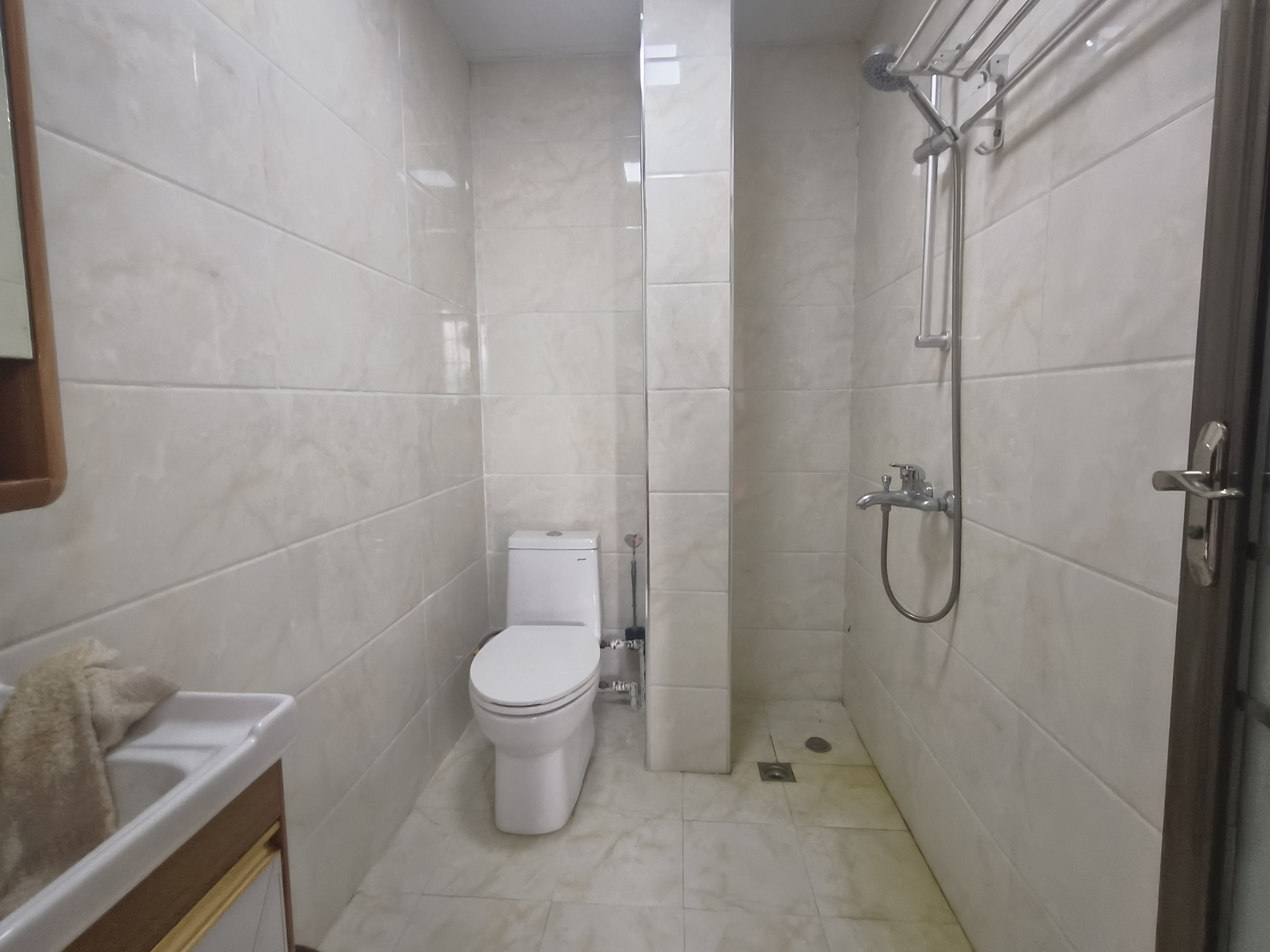 天门壹号  4室2厅3卫    2200.0元/月室内图