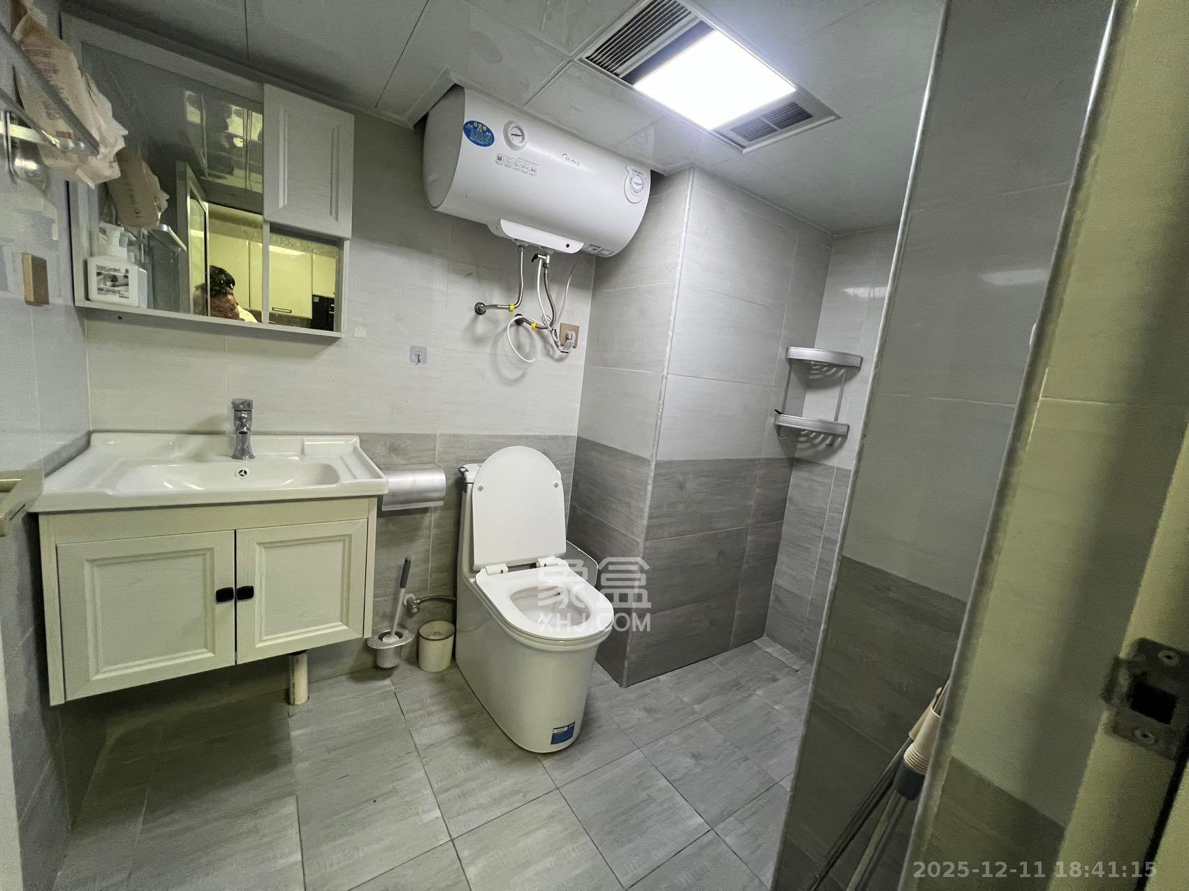 恒大上林苑 2室1厅1卫 1800.0元/月 恒大上林苑 2室1厅1卫 1800.0元/月室内图