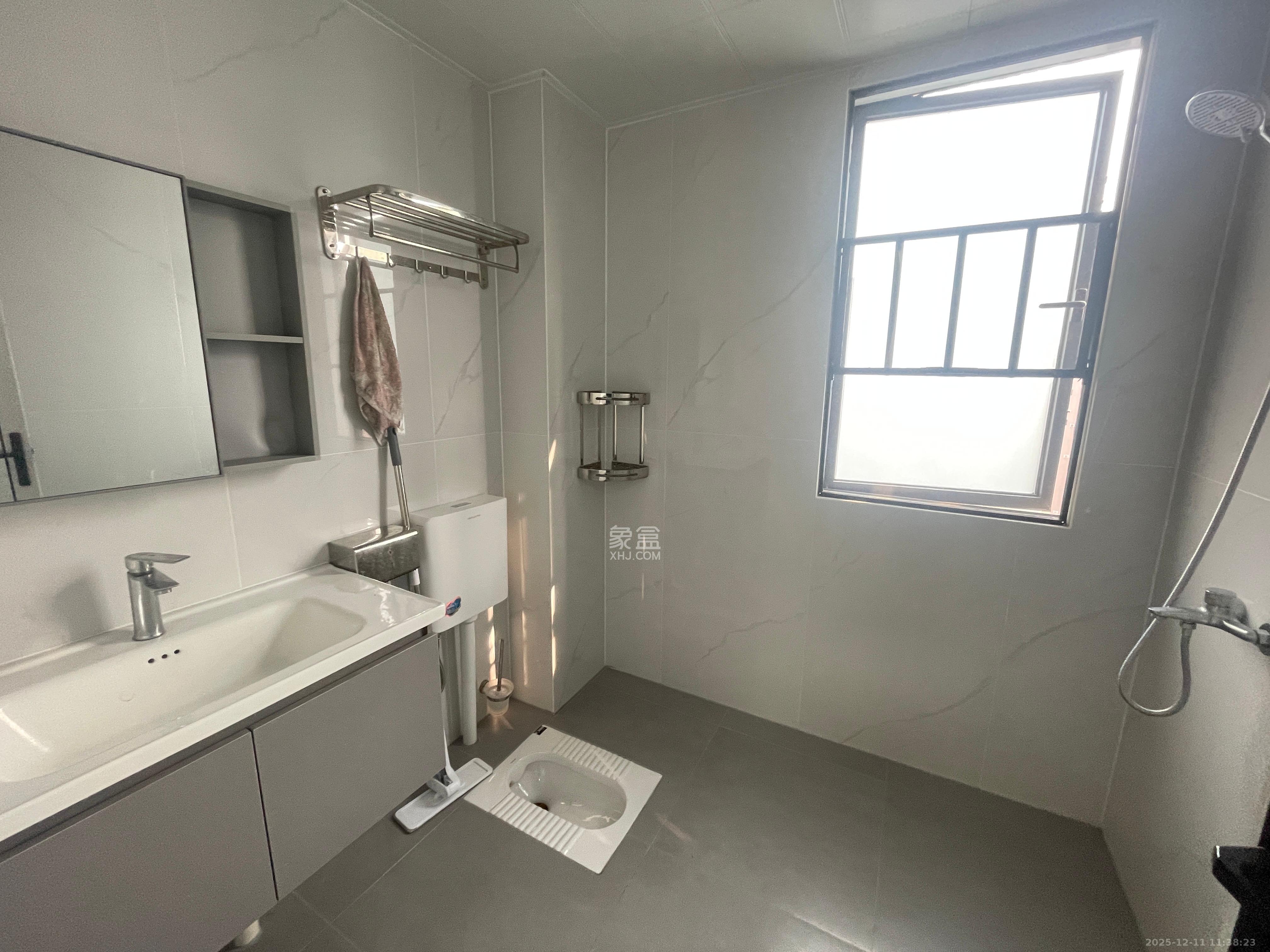 唐桂家园 2室1厅1卫 2000.0元/月 唐桂家园 2室1厅1卫 2000.0元/月室内图