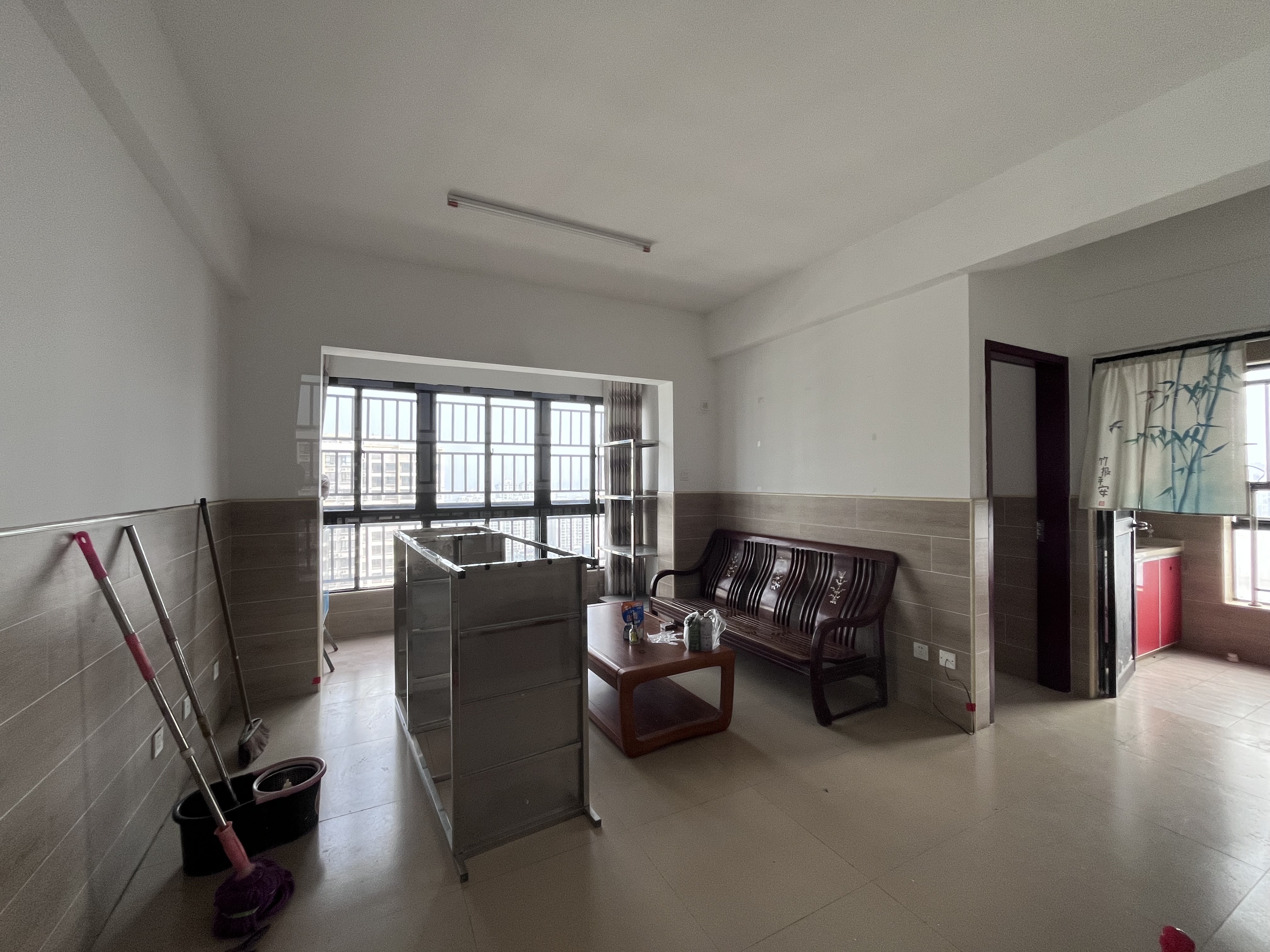 振发小区  1室0厅0卫    1900.0元/月