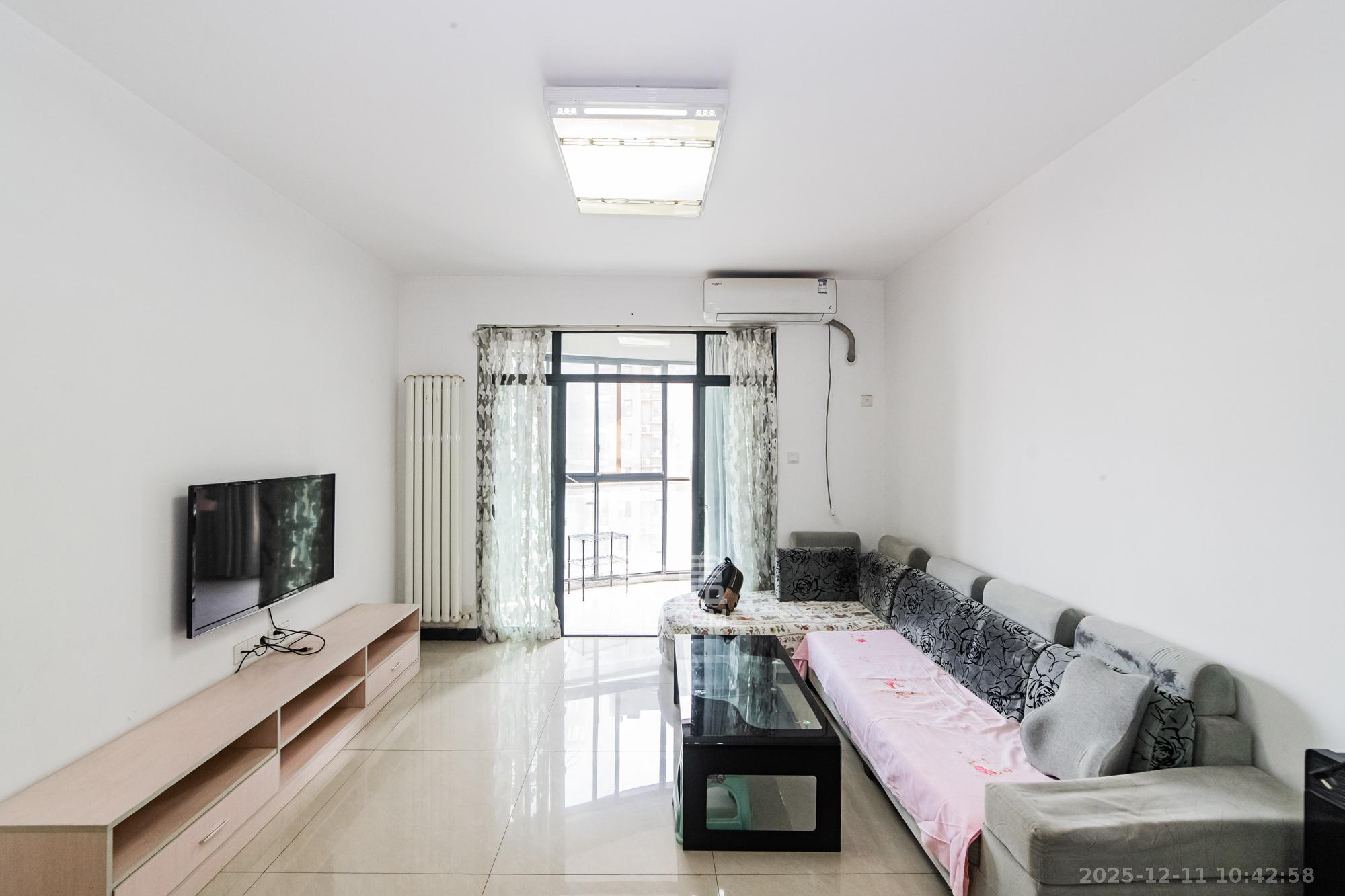 湘江世纪城悦江苑  2室2厅1卫    2200.0元/月