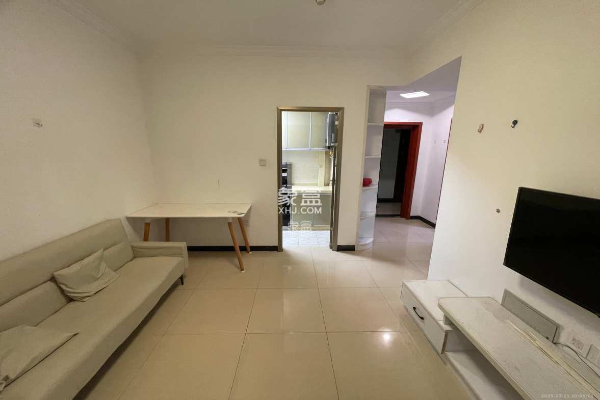 圭塘三小区 1室1厅1卫 1700.0元/月 圭塘三小区 1室1厅1卫 1700.0元/月室内图