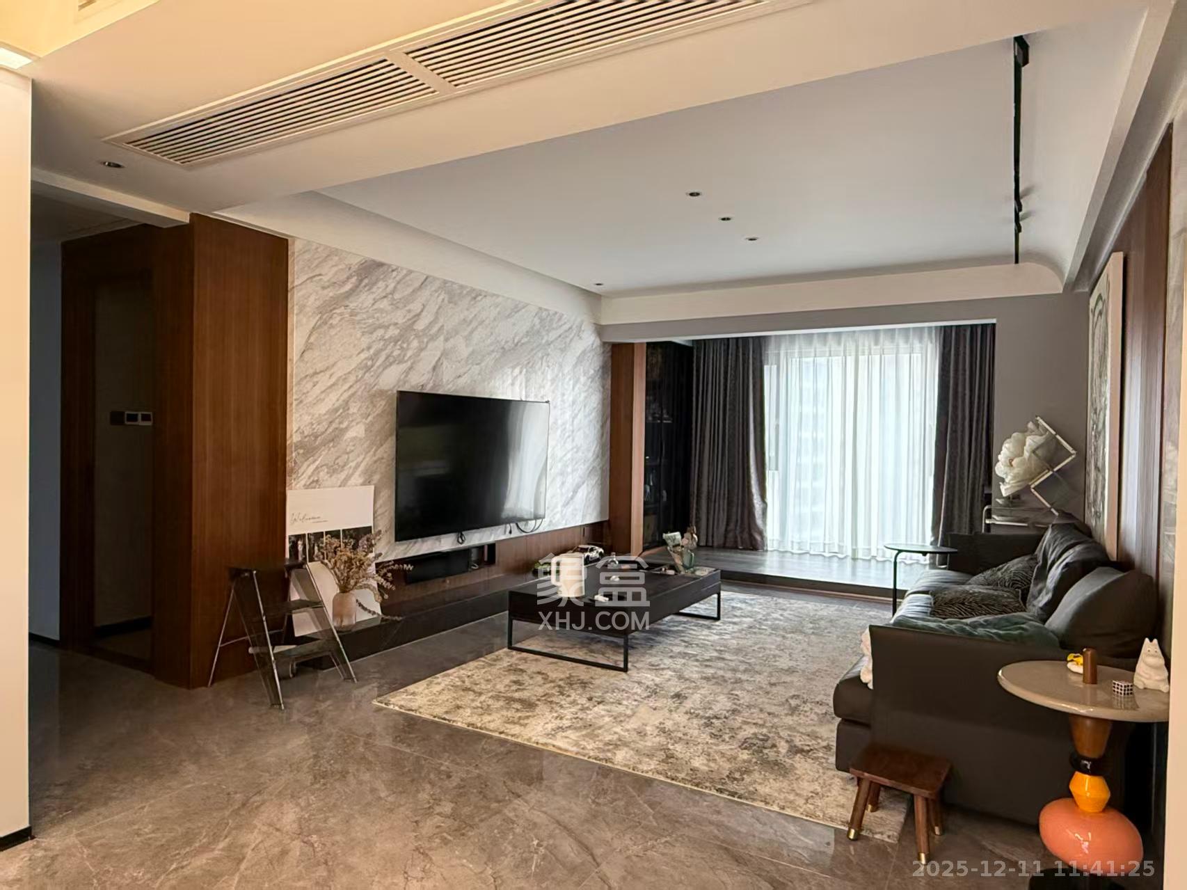 龙湖春江悦茗  4室2厅2卫    238.0万