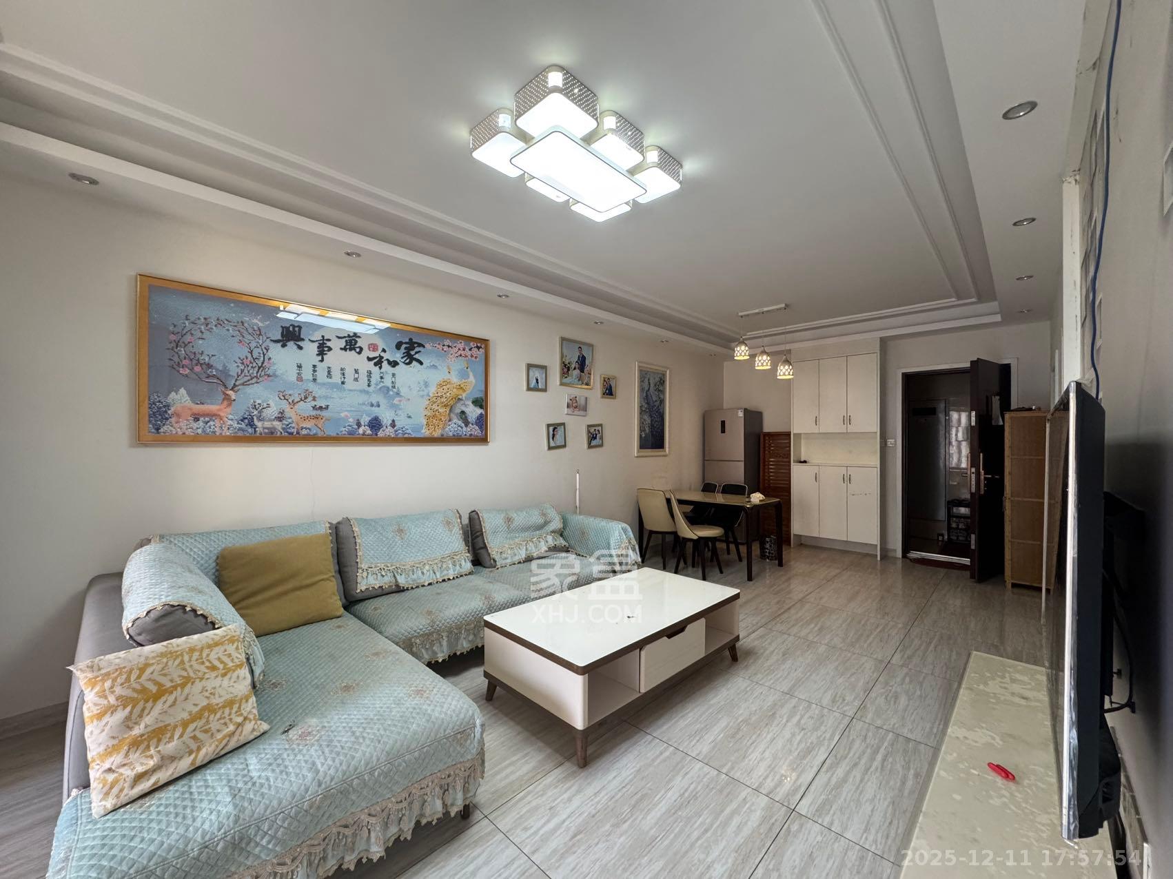 阳光城尚东湾青云苑  2室2厅1卫    2100.0元/月室内图