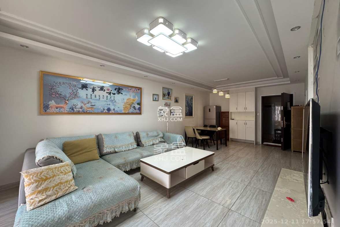 阳光城尚东湾青云苑 2室2厅1卫 2100.0元/月 阳光城尚东湾青云苑 2室2厅1卫 2100.0元/月室内图