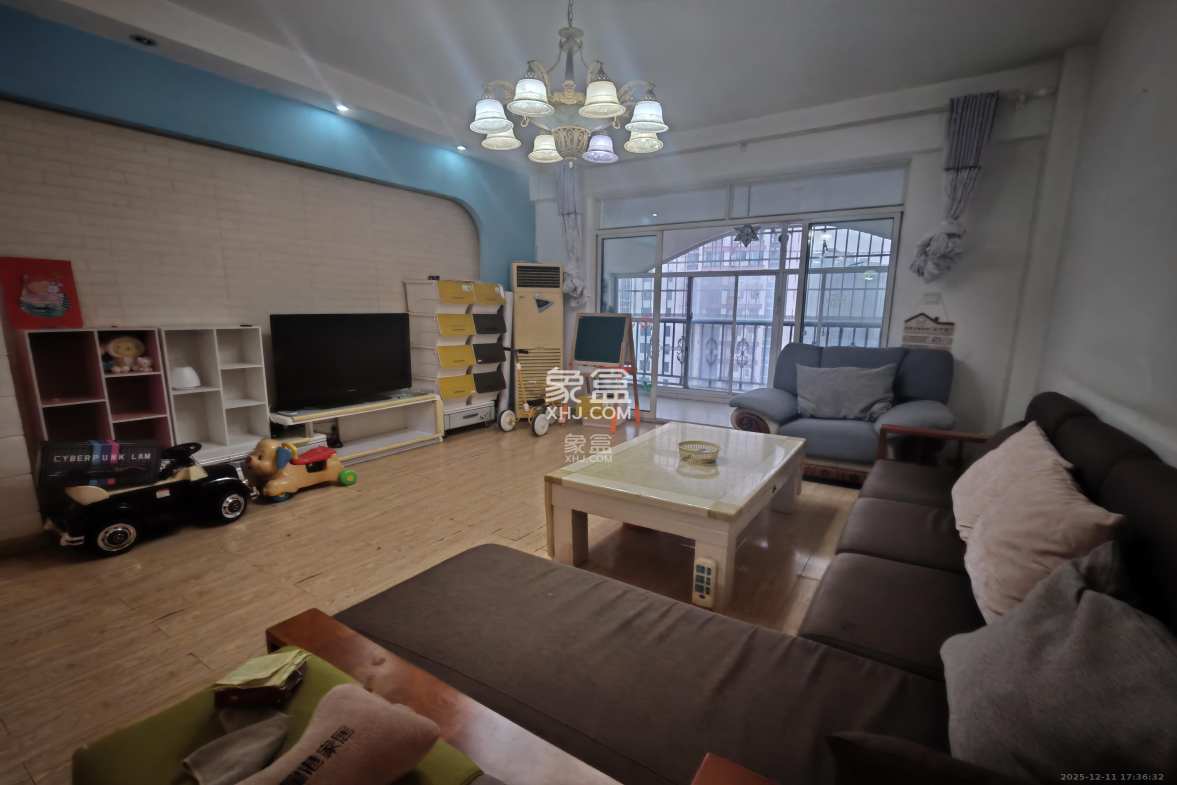 城市山水豪园(山水城市风景) 3室2厅2卫 2400.0元/月 城市山水豪园(山水城市风景) 3室2厅2卫 2400.0元/月室内图