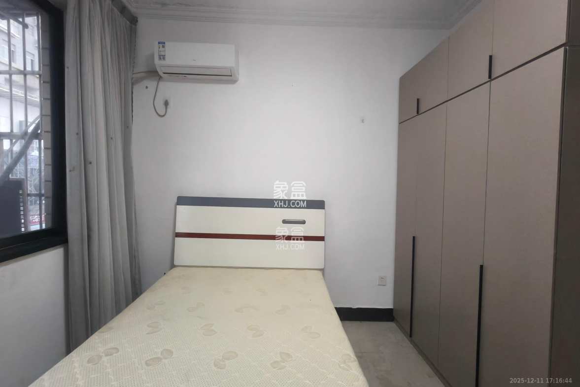 高桥火焰市场 1室0厅0卫 1800.0元/月 高桥火焰市场 1室0厅0卫 1800.0元/月室内图