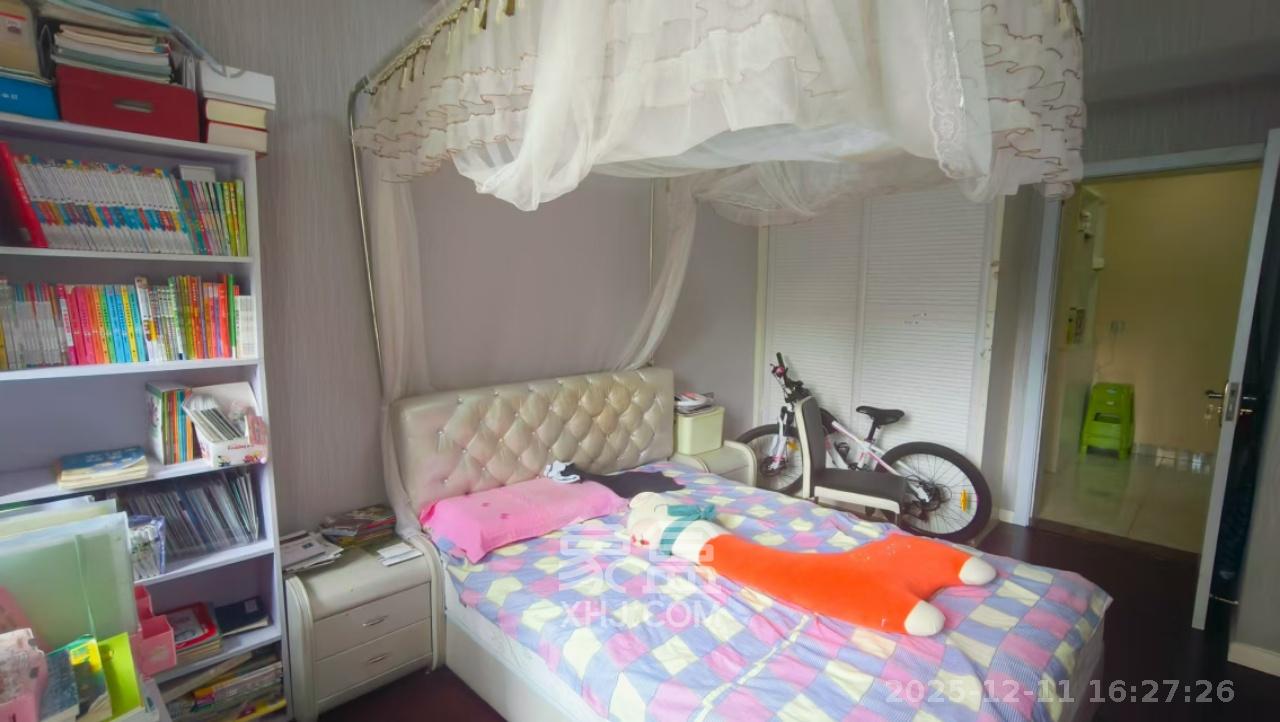 西山汇景一、二期  3室2厅1卫    3000.0元/月室内图