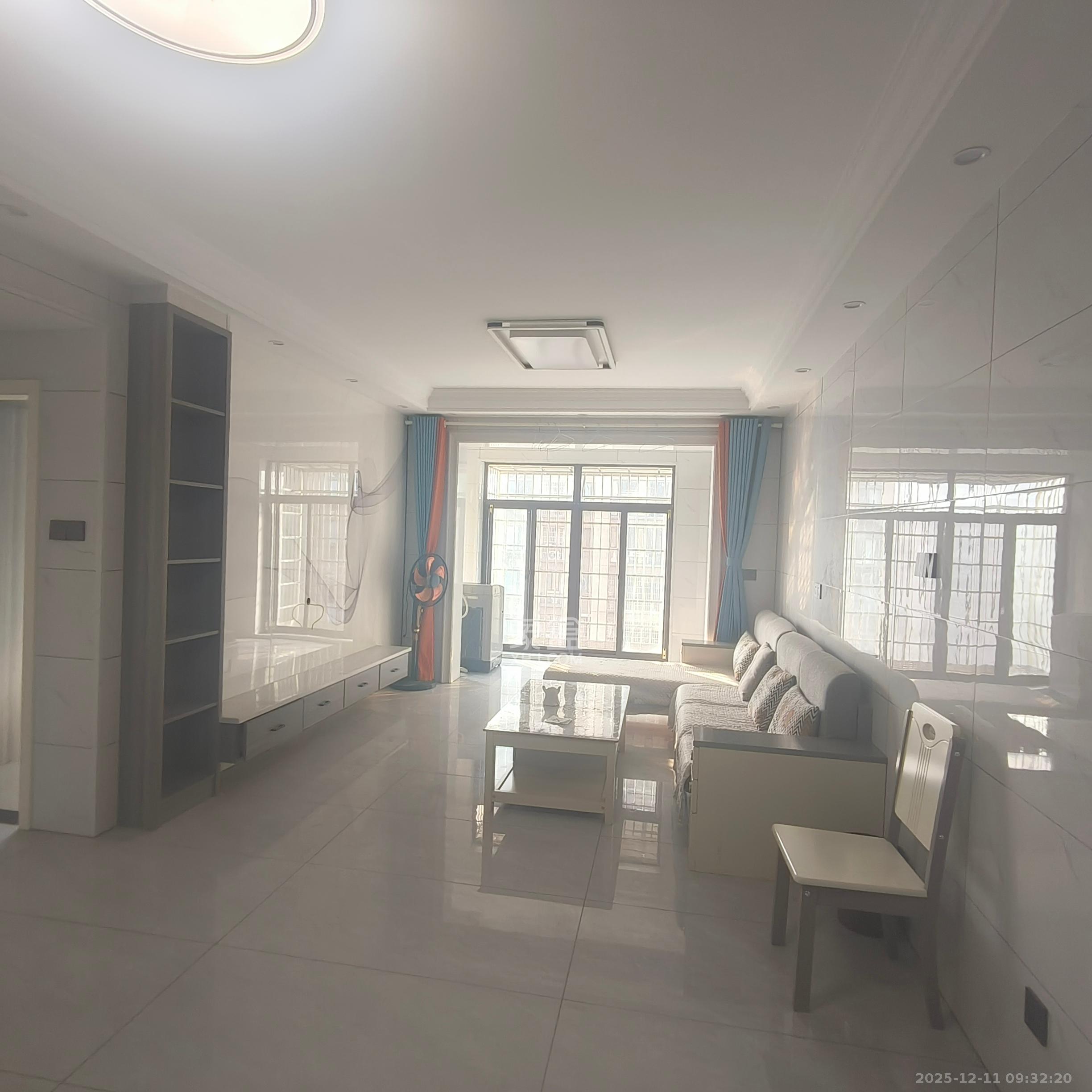 和润园三期  2室1厅1卫    2300.0元/月