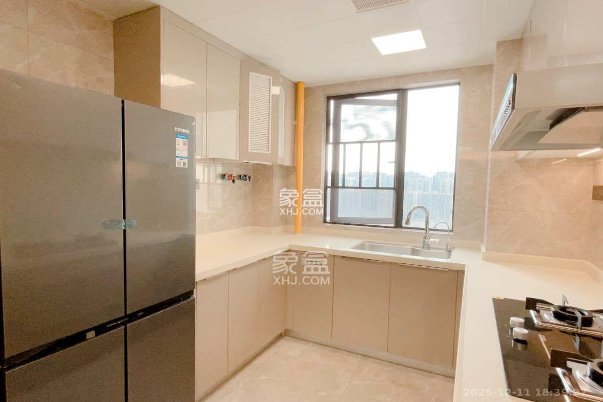 旭辉雨花郡 4室1厅2卫 5500.0元/月 旭辉雨花郡 4室1厅2卫 5500.0元/月室内图