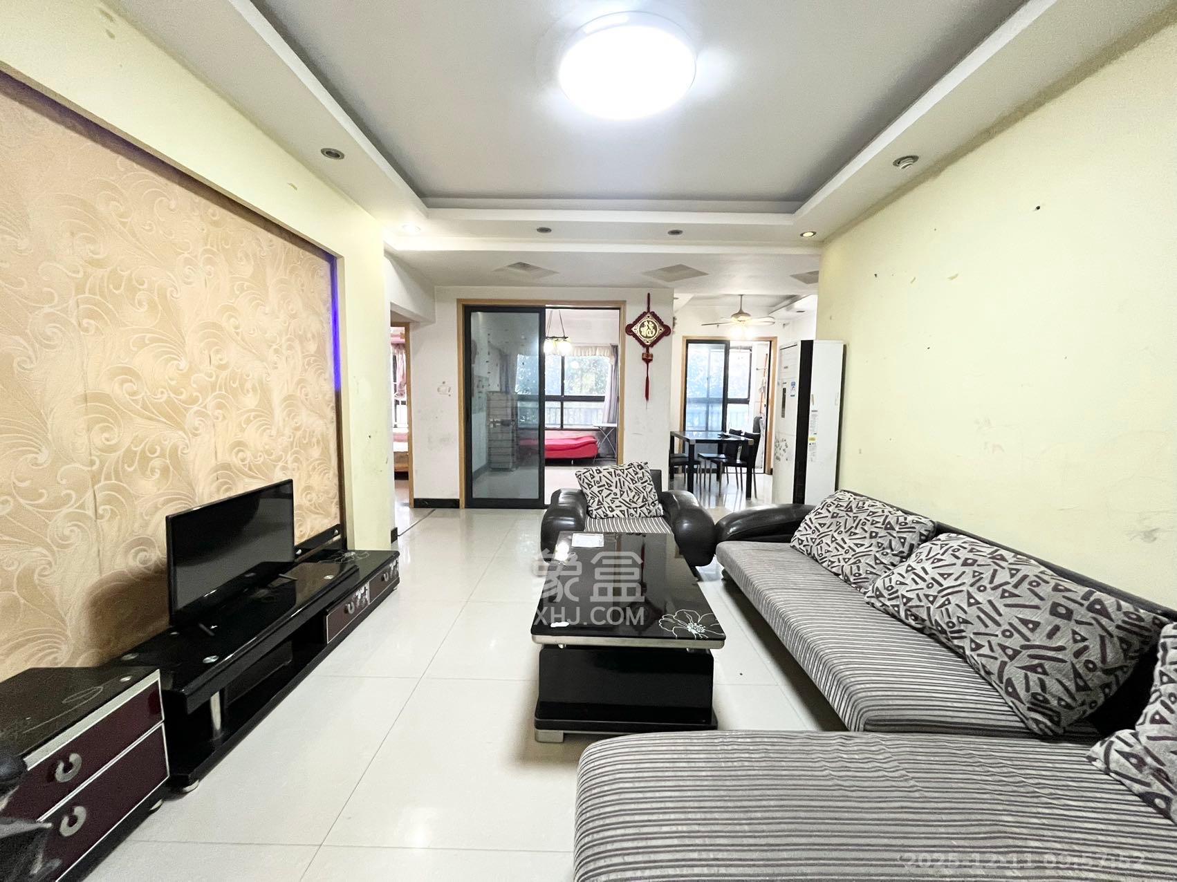 保利麓谷林语A区  3室2厅1卫    2000.0元/月