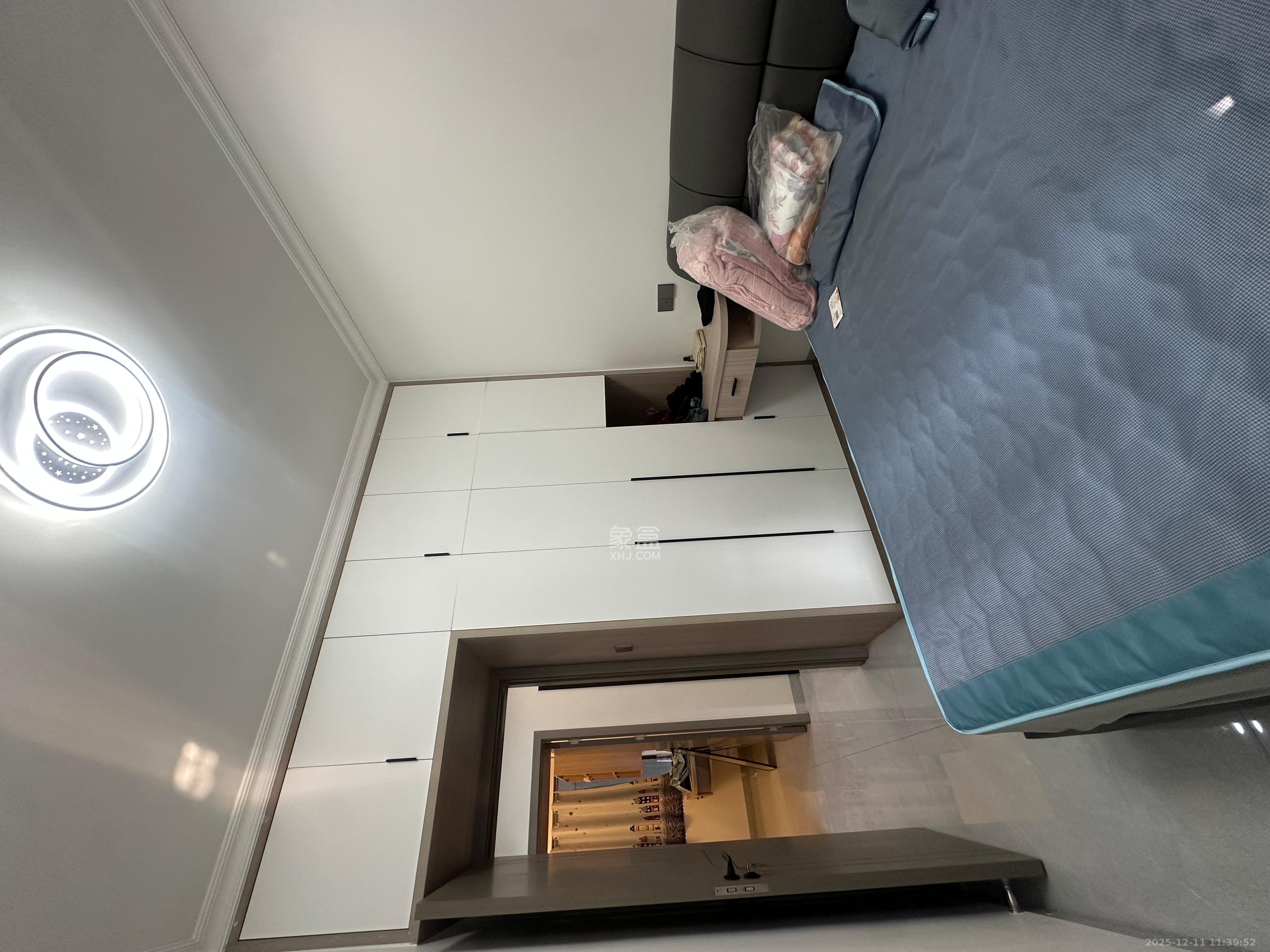 华润置地广场二期 3室2厅2卫 2400.0元/月 华润置地广场二期 3室2厅2卫 2400.0元/月室内图