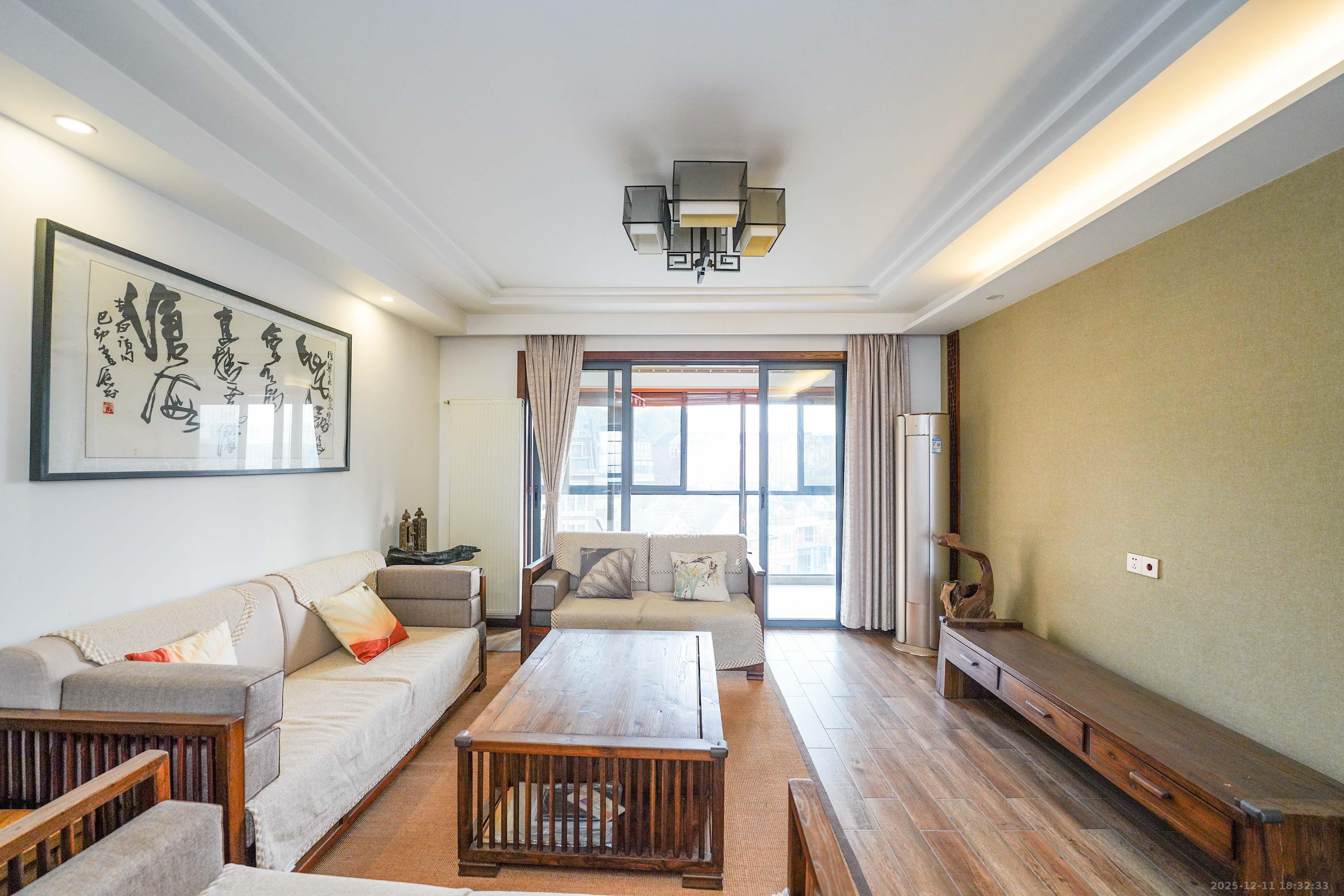 五矿格澜郡  3室2厅2卫    80.0万