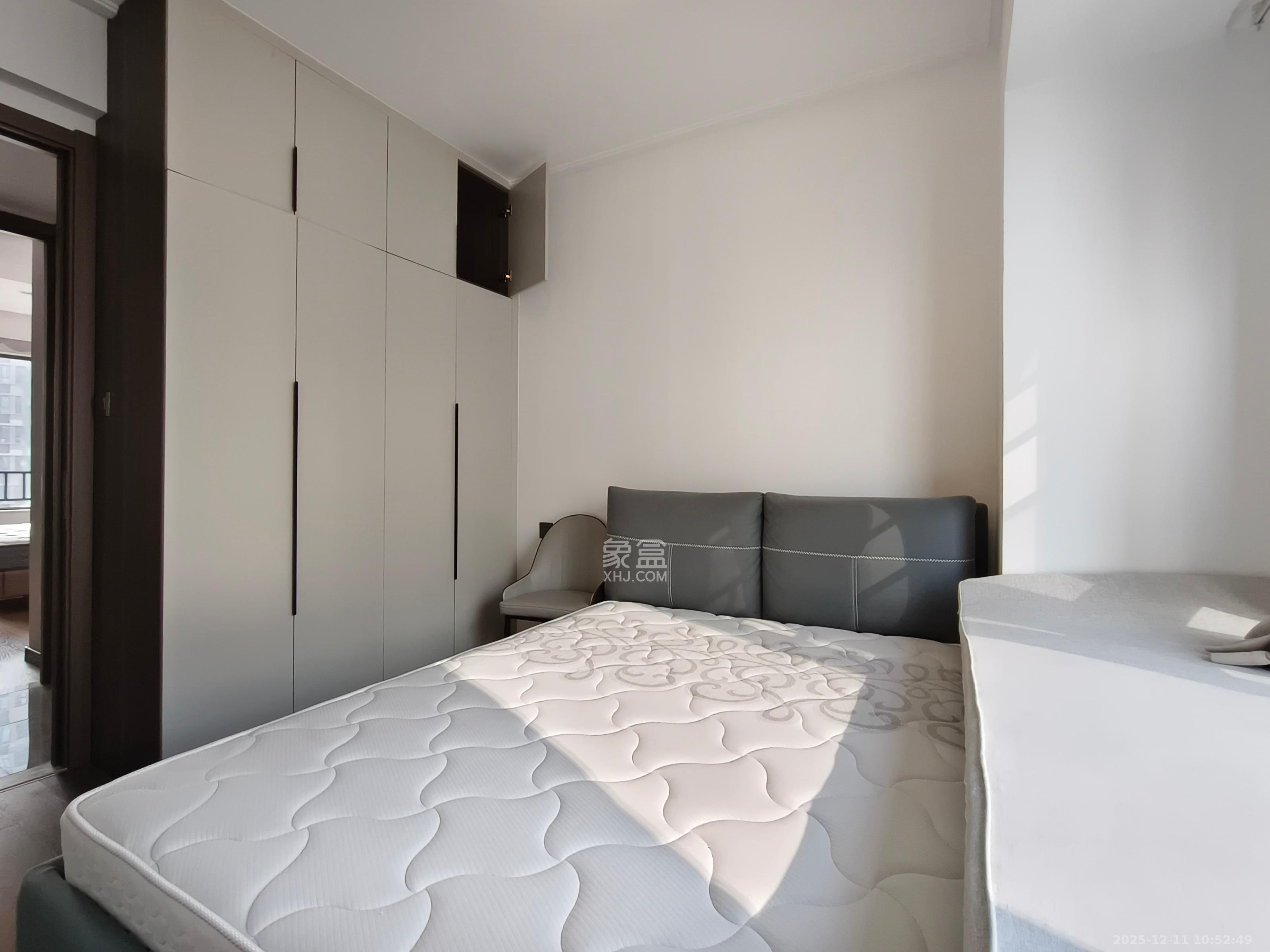 卓越中寰  4室2厅2卫    5800.0元/月室内图