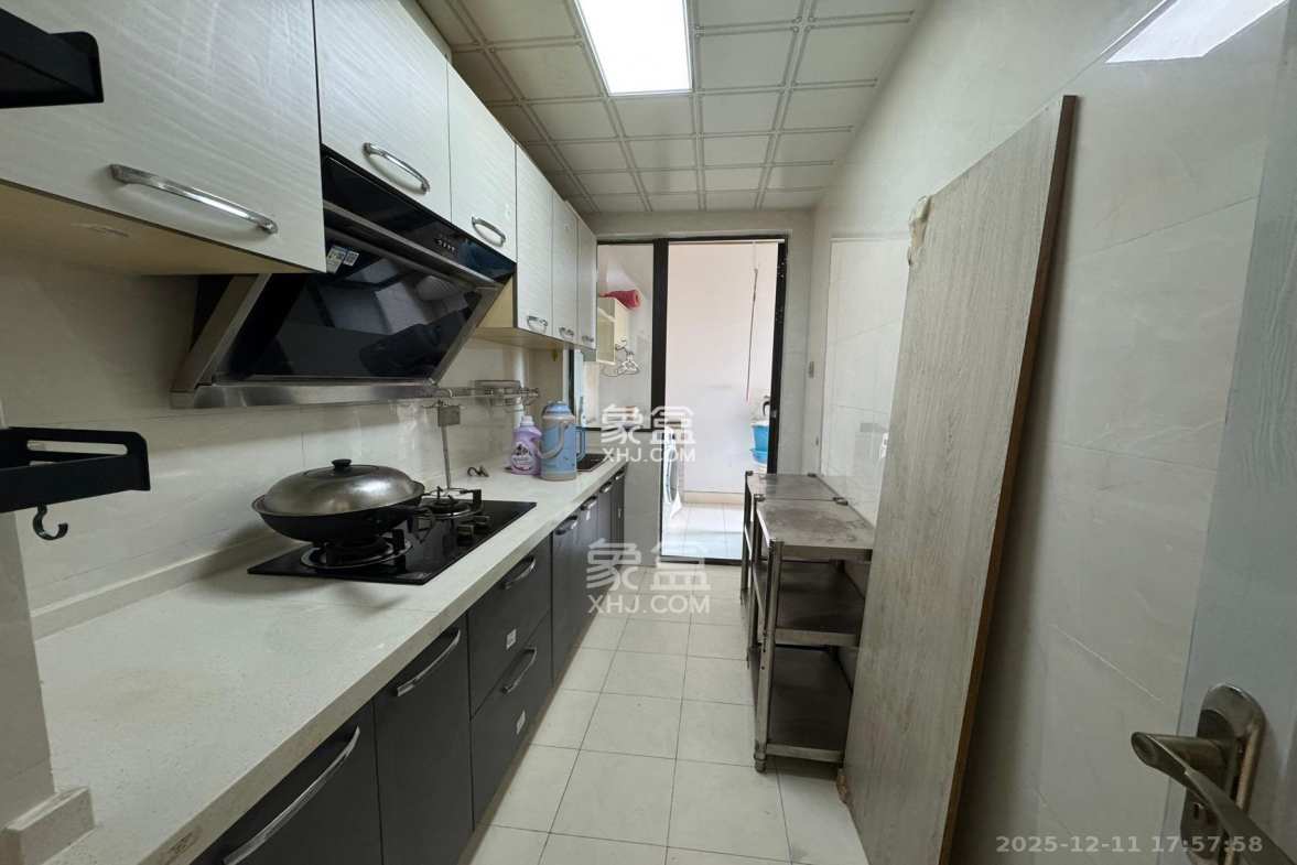 阳光城尚东湾青云苑 2室2厅1卫 2100.0元/月 阳光城尚东湾青云苑 2室2厅1卫 2100.0元/月室内图