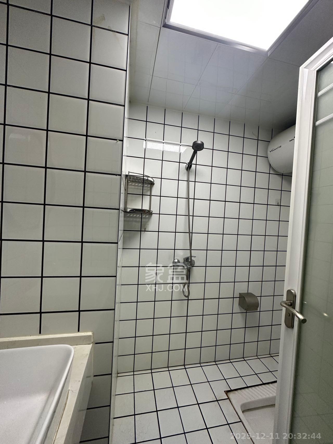 梅溪国际公寓（步步高新天地）  1室1厅1卫    1500.0元/月室内图