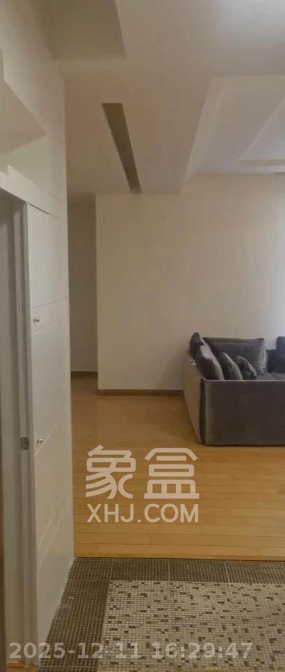 绿城桂花城  3室2厅2卫    4200.0元/月