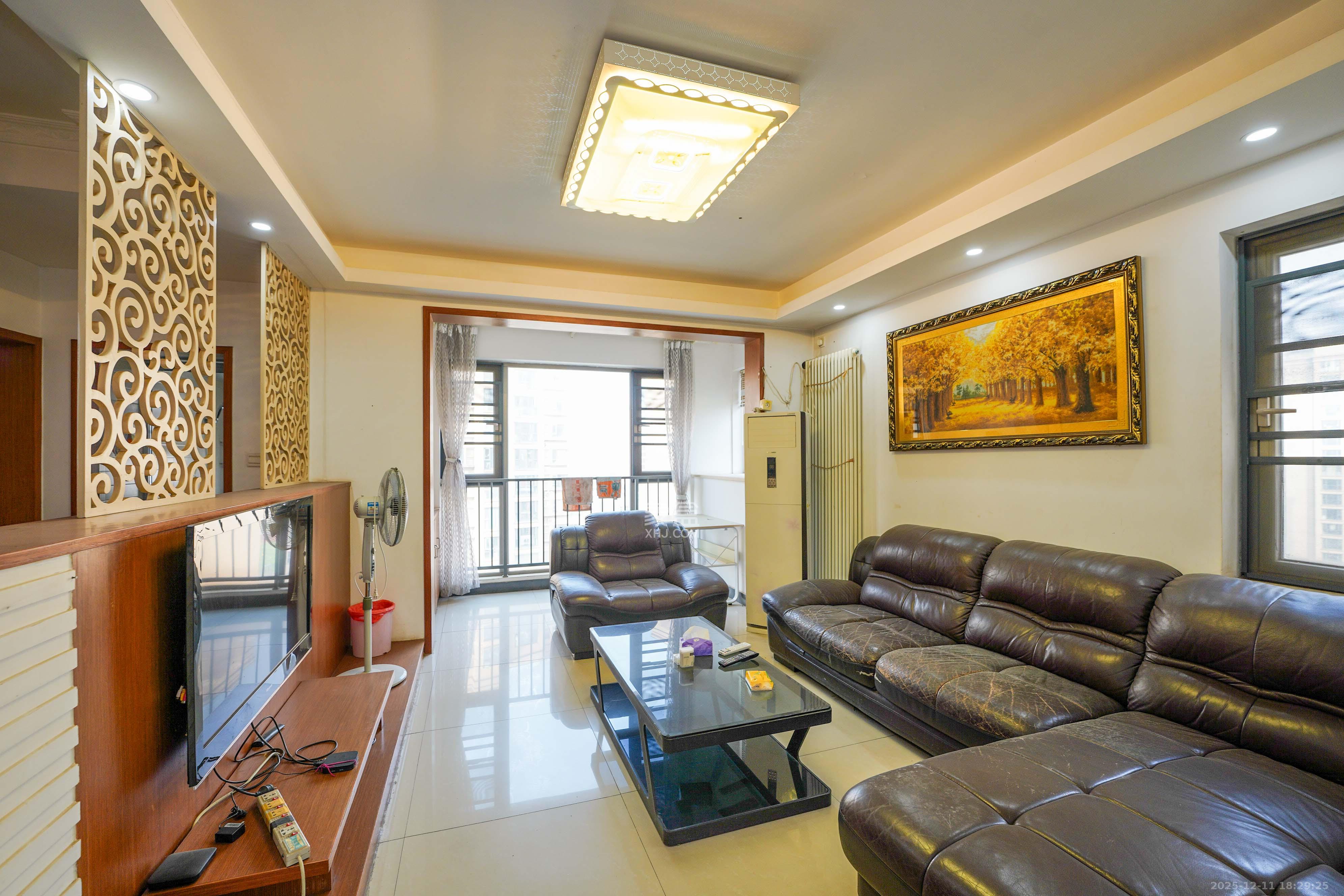 怡海星城  3室2厅2卫    55.0万