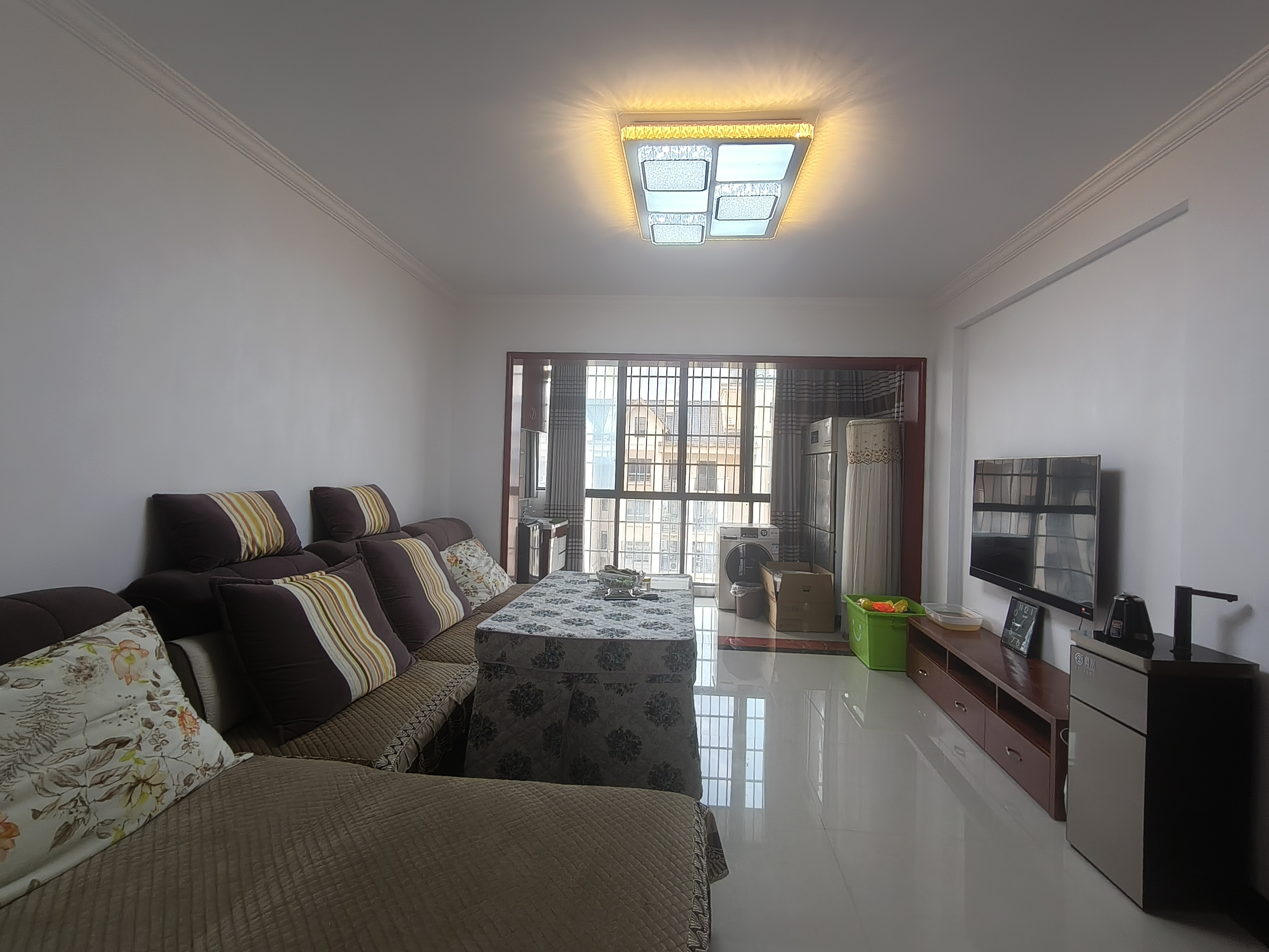 天门壹号  4室2厅3卫    2200.0元/月