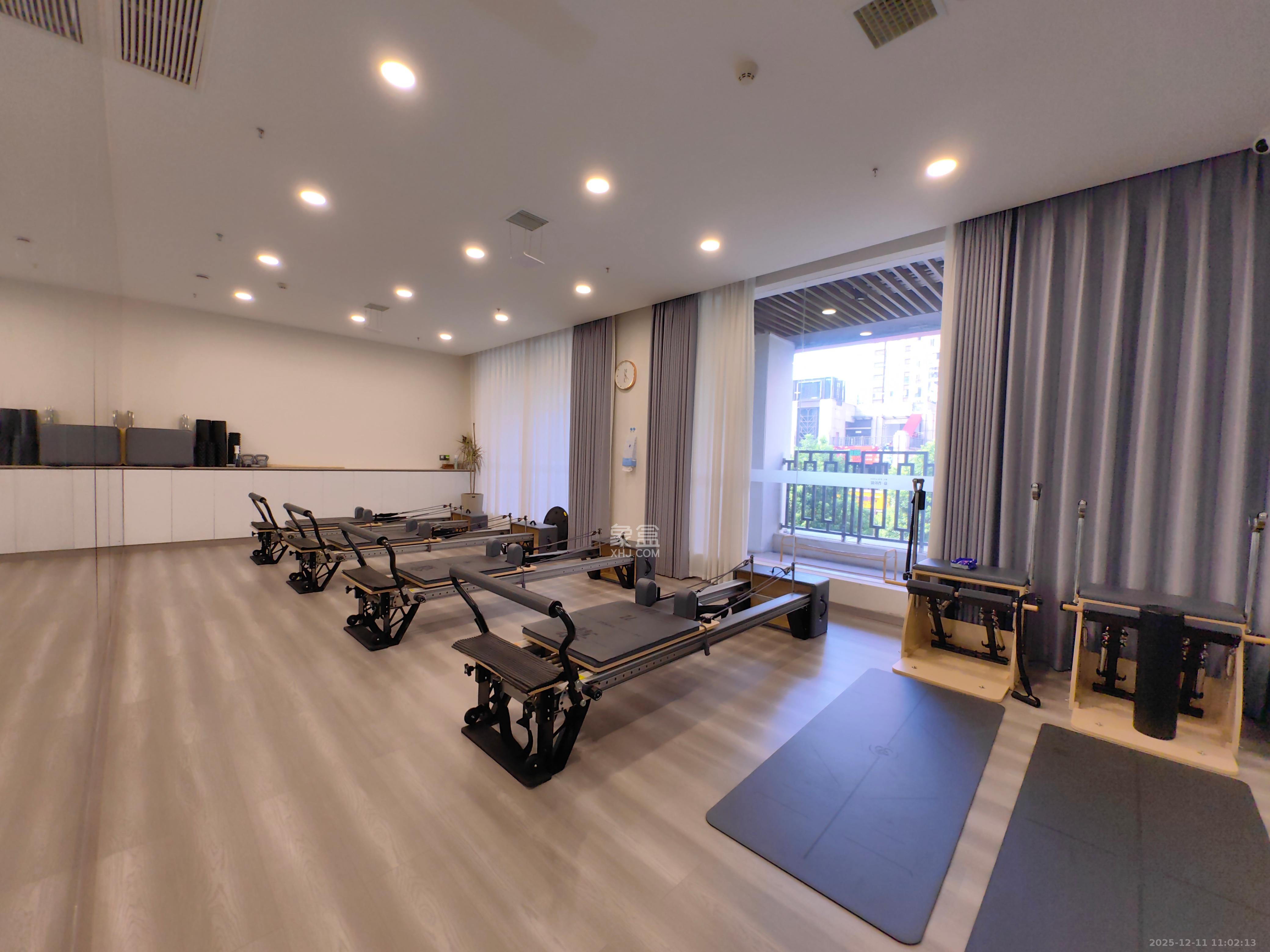 中交中央公园D3区   70.75㎡      9500.0元/月室内图