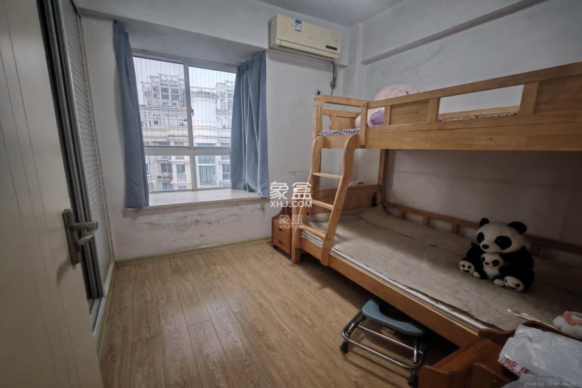 城市山水豪园(山水城市风景) 3室2厅2卫 2400.0元/月 城市山水豪园(山水城市风景) 3室2厅2卫 2400.0元/月室内图