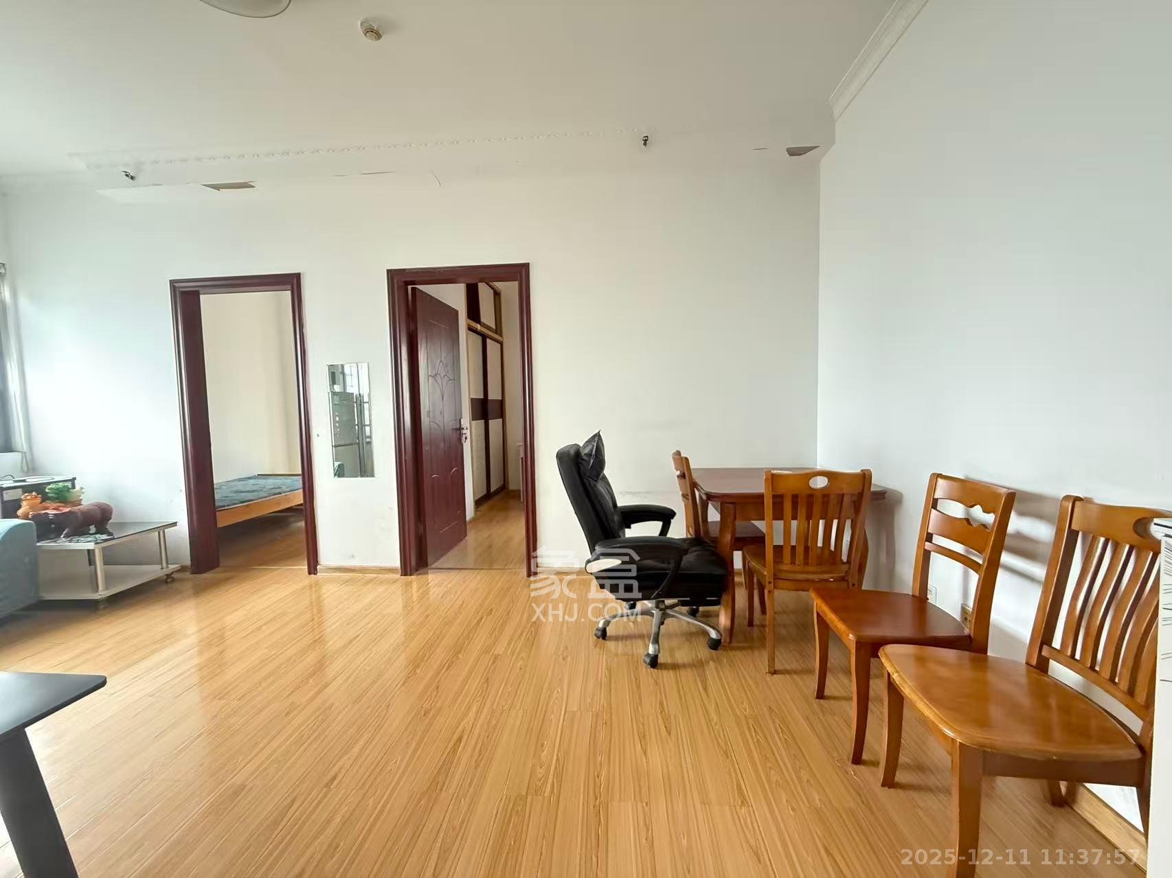 万博汇 2室1厅1卫 1800.0元/月 万博汇 2室1厅1卫 1800.0元/月室内图