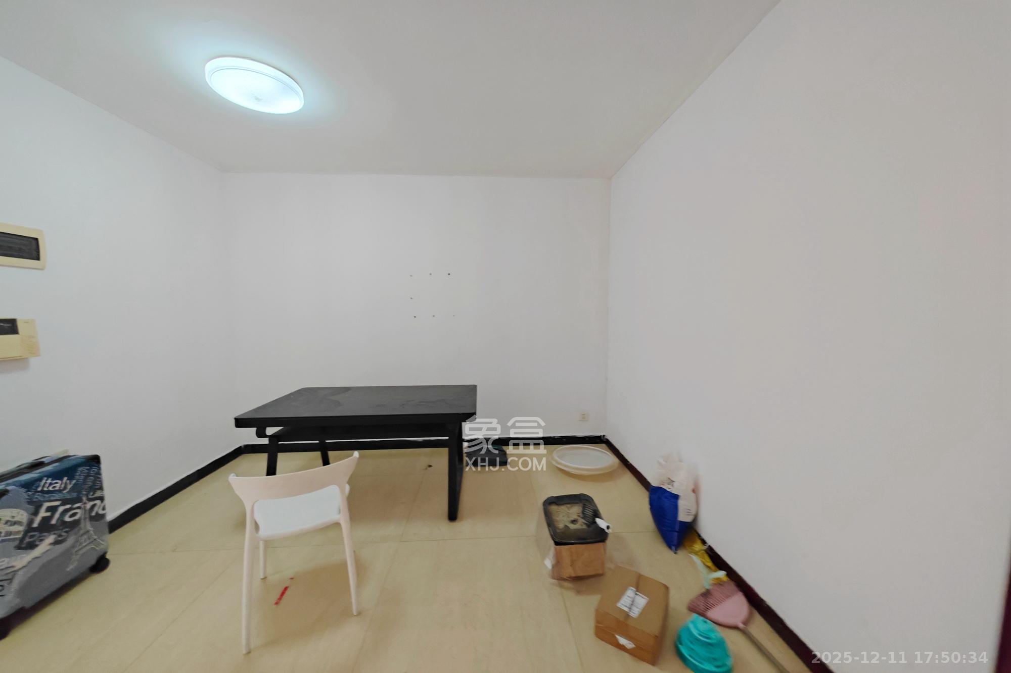 都市兰亭  4室2厅1卫    82.0万