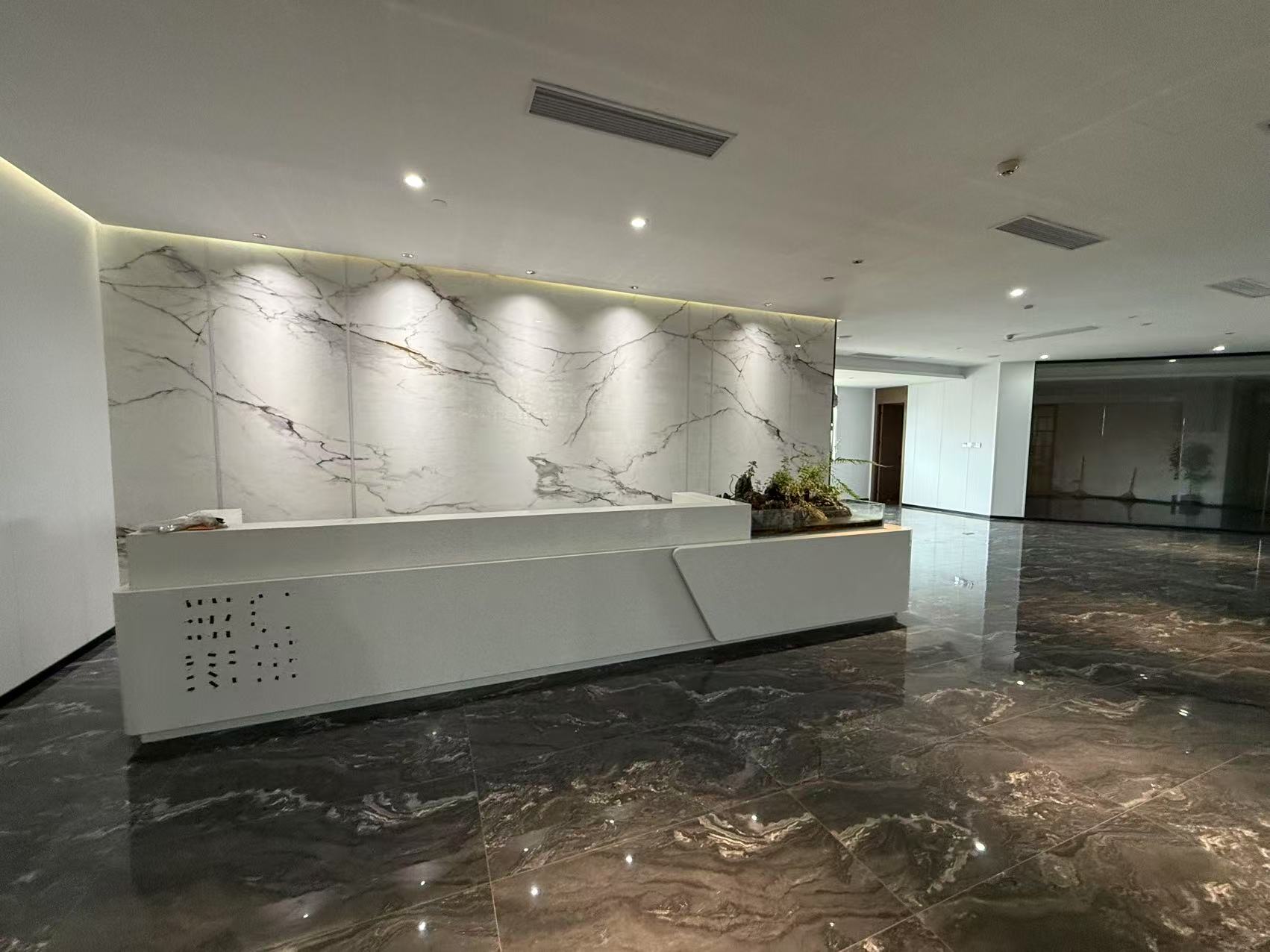 互联网金融大厦   440.0㎡      20000.0元/月