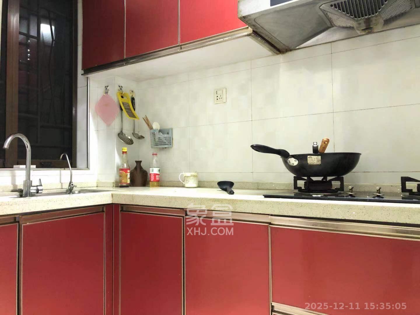 保利麓谷林语D区 3室2厅1卫 2100.0元/月 保利麓谷林语D区 3室2厅1卫 2100.0元/月室内图