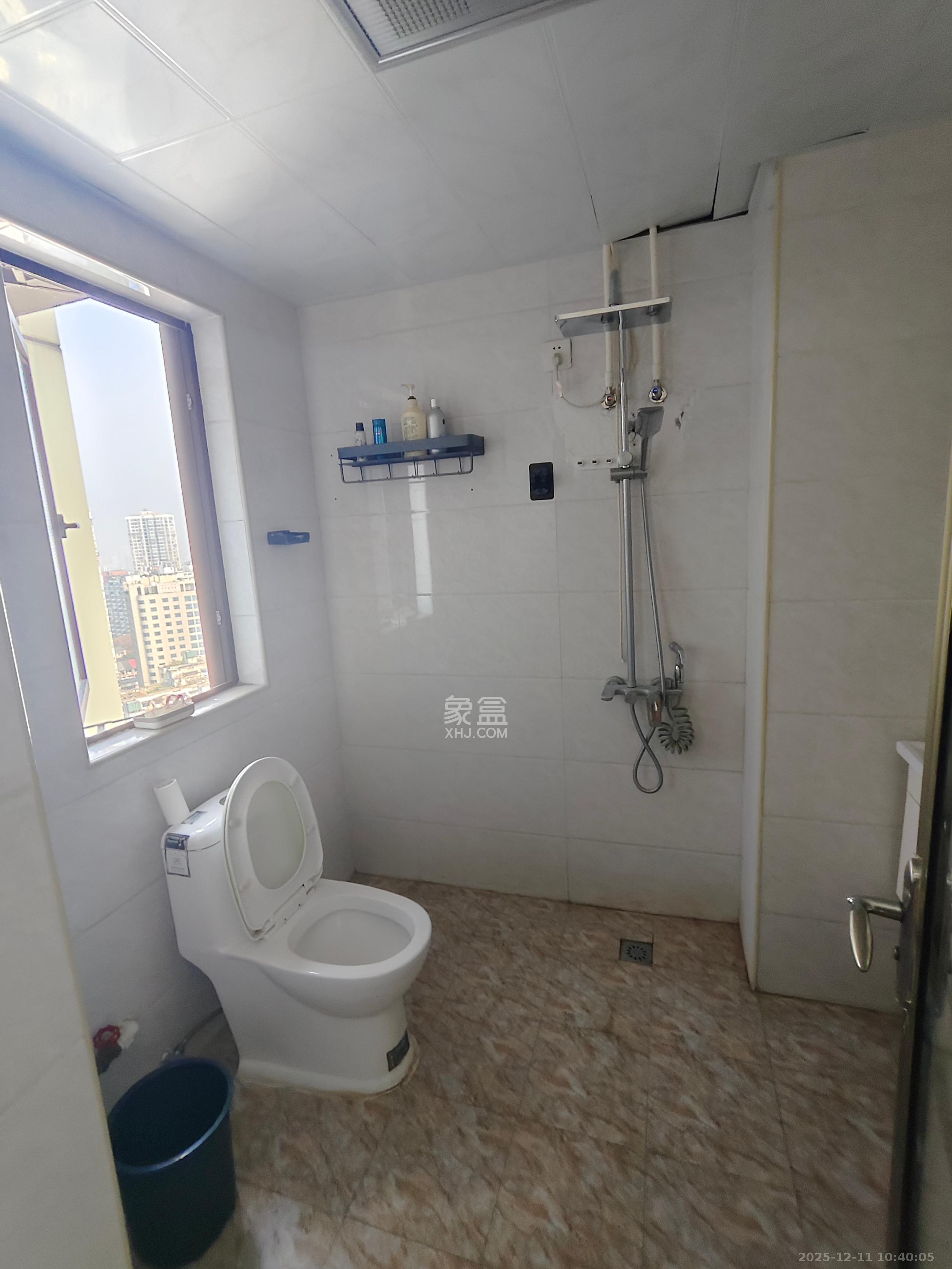 长房天翼未来城  1室1厅1卫    1500.0元/月室内图