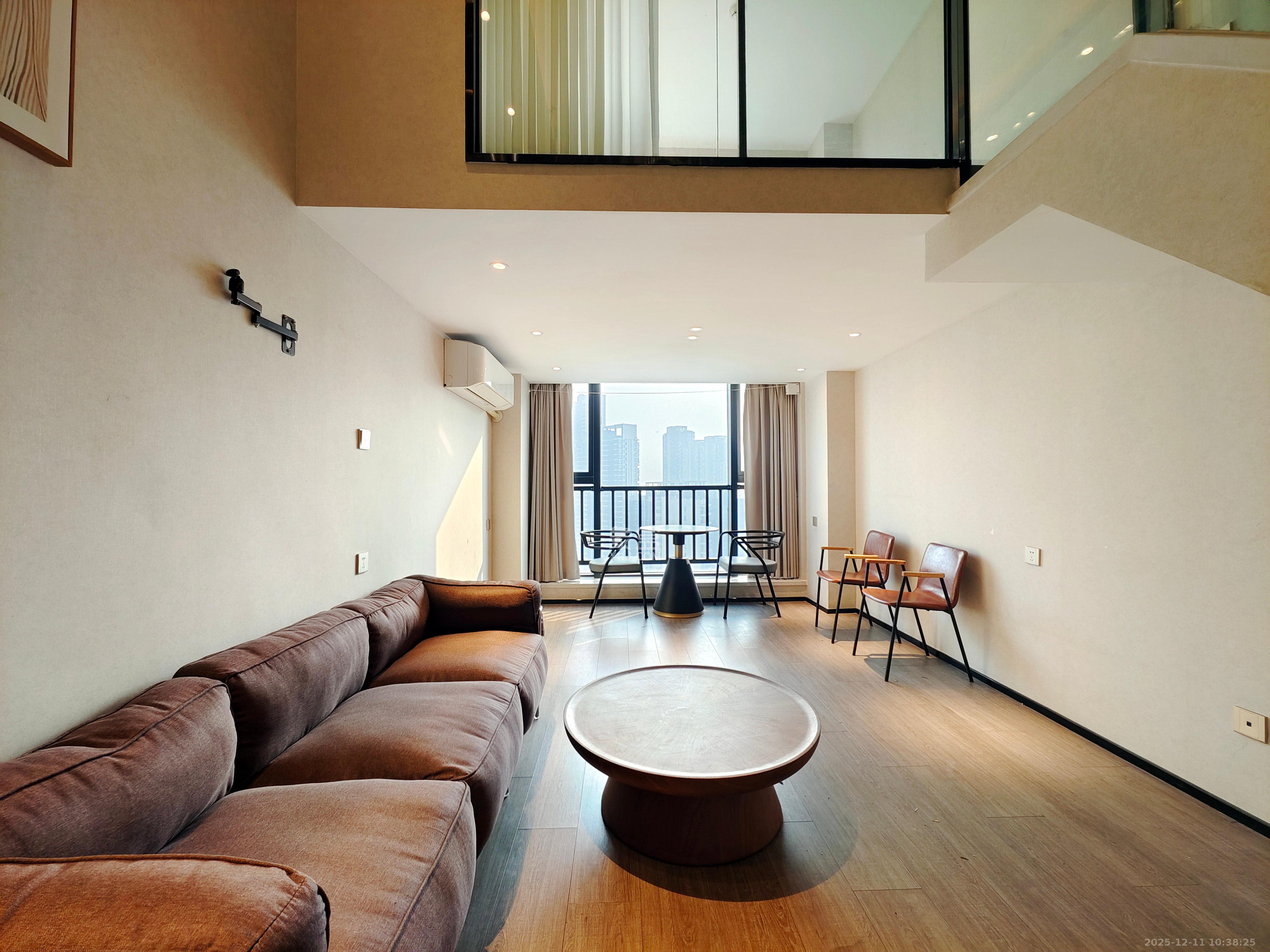 中一鲲出(鲲鹏府) 2室1厅1卫 2600.0元/月 中一鲲出(鲲鹏府) 2室1厅1卫 2600.0元/月室内图