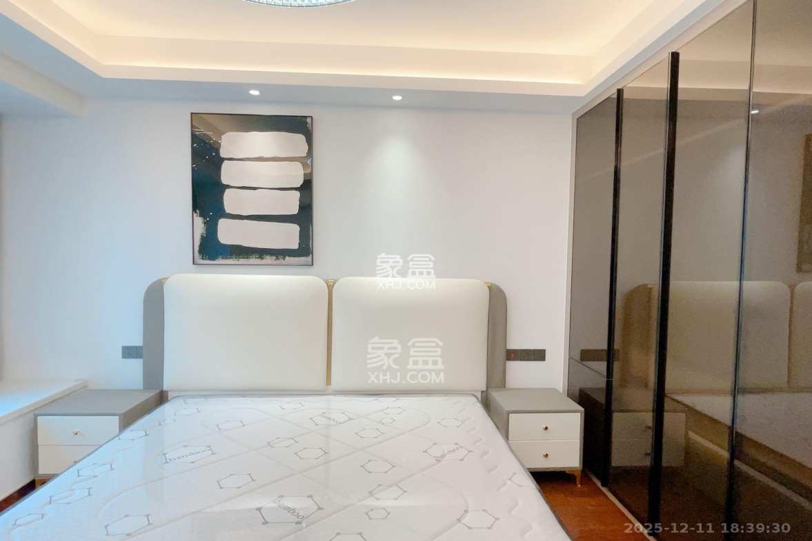 旭辉雨花郡 4室1厅2卫 5500.0元/月 旭辉雨花郡 4室1厅2卫 5500.0元/月室内图