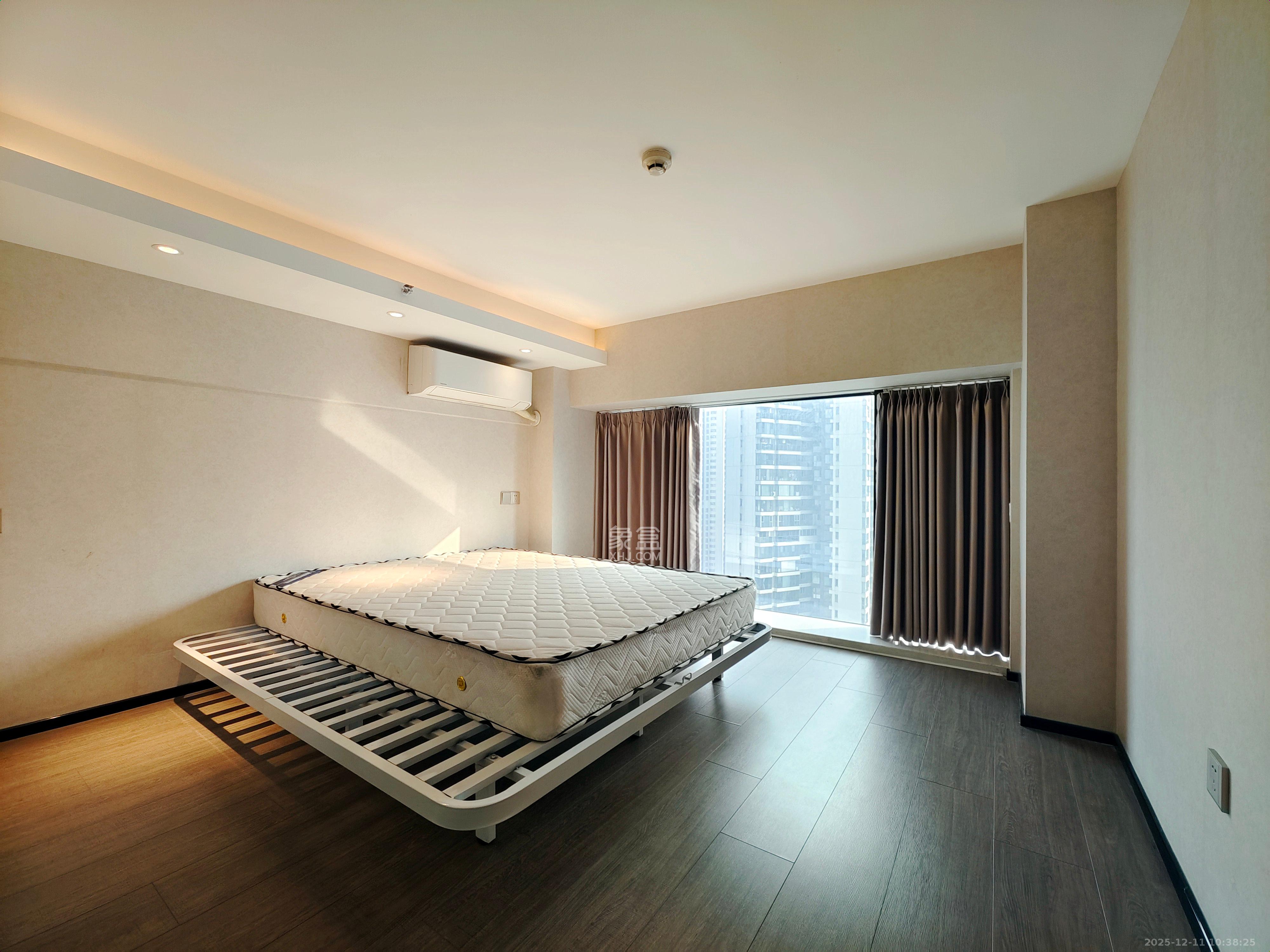 中一鲲出（鲲鹏府）  2室1厅1卫    2600.0元/月室内图