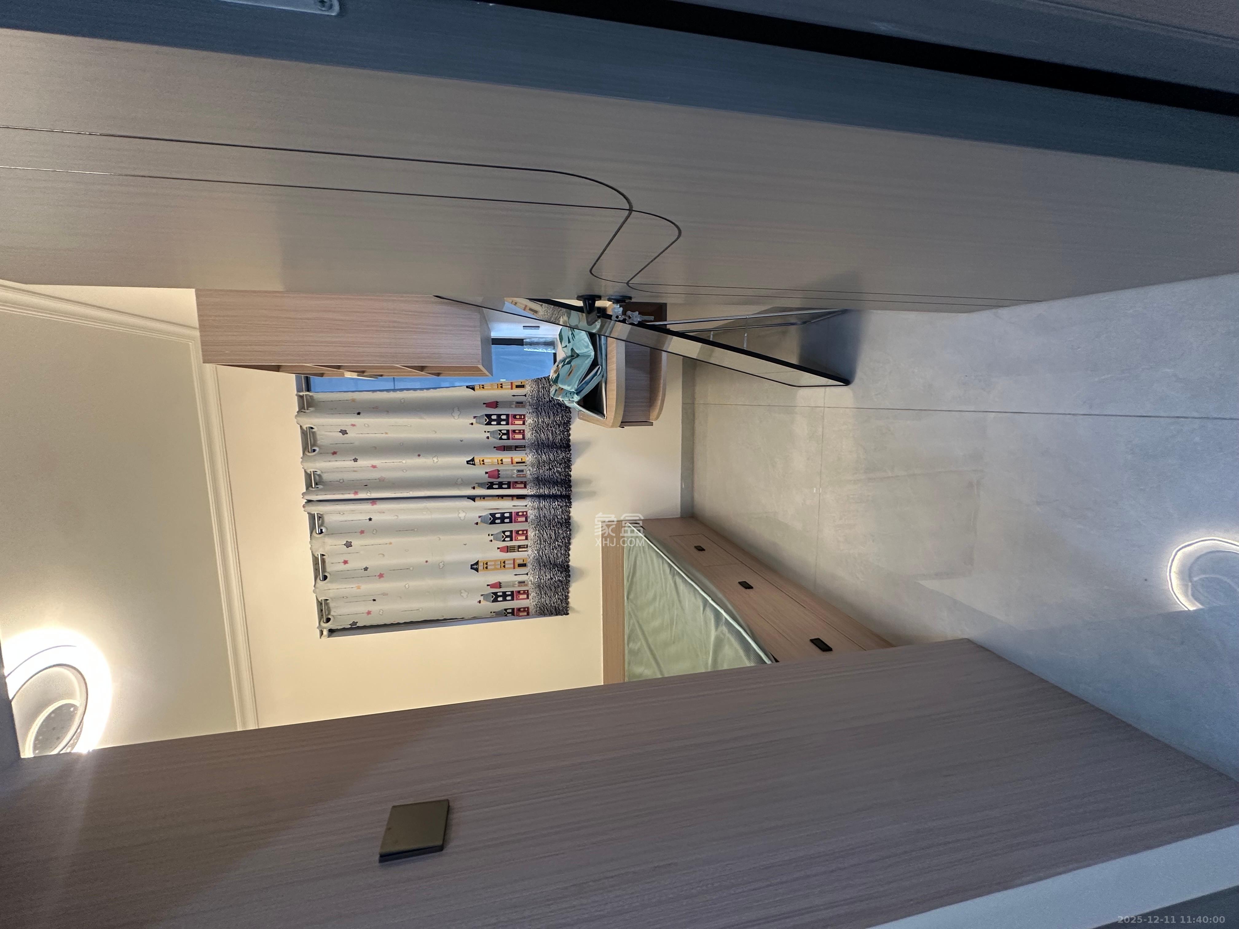 华润置地广场二期 3室2厅2卫 2400.0元/月 华润置地广场二期 3室2厅2卫 2400.0元/月室内图