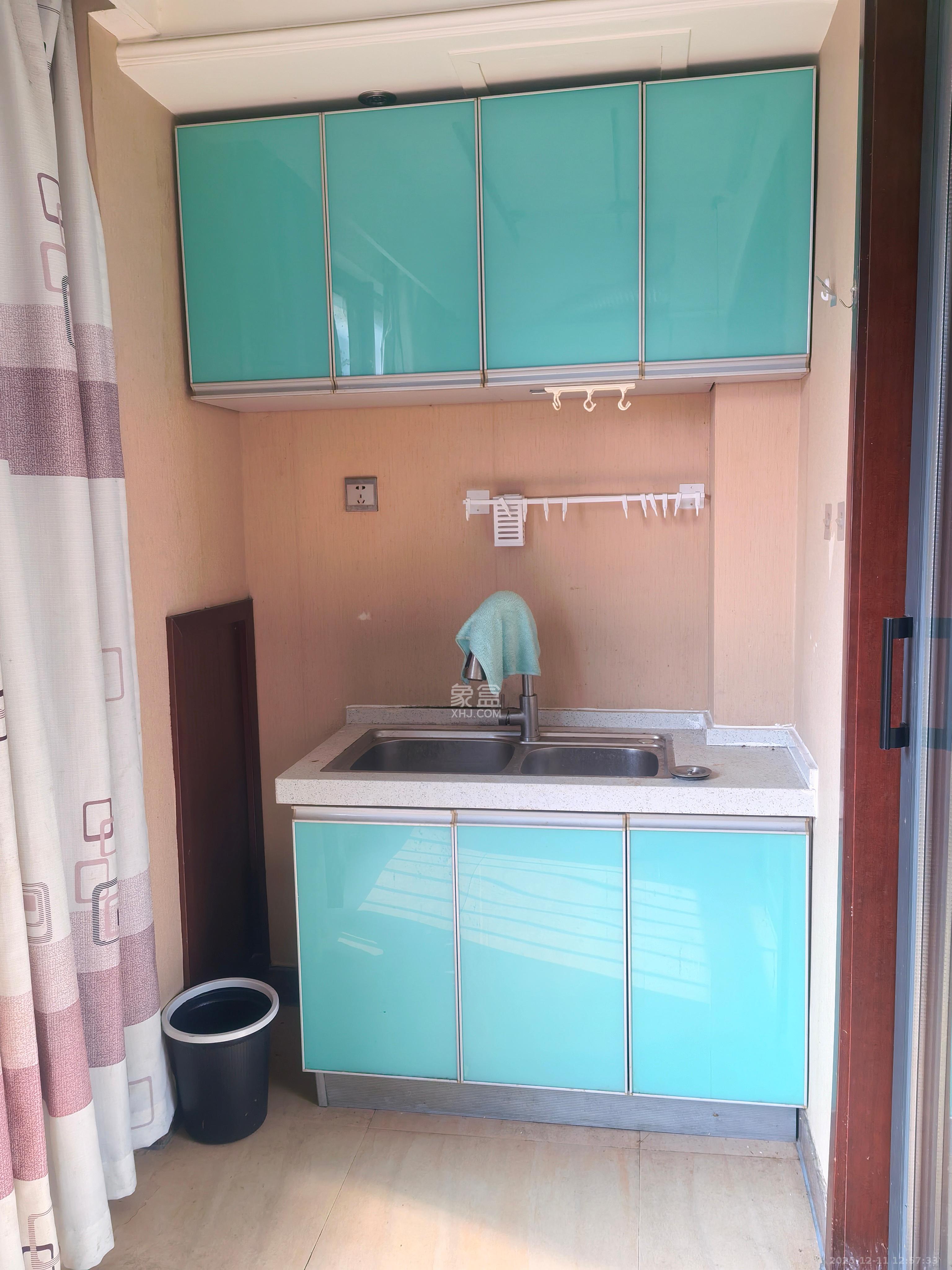 东塘瑞府  1室1厅1卫    1500.0元/月室内图