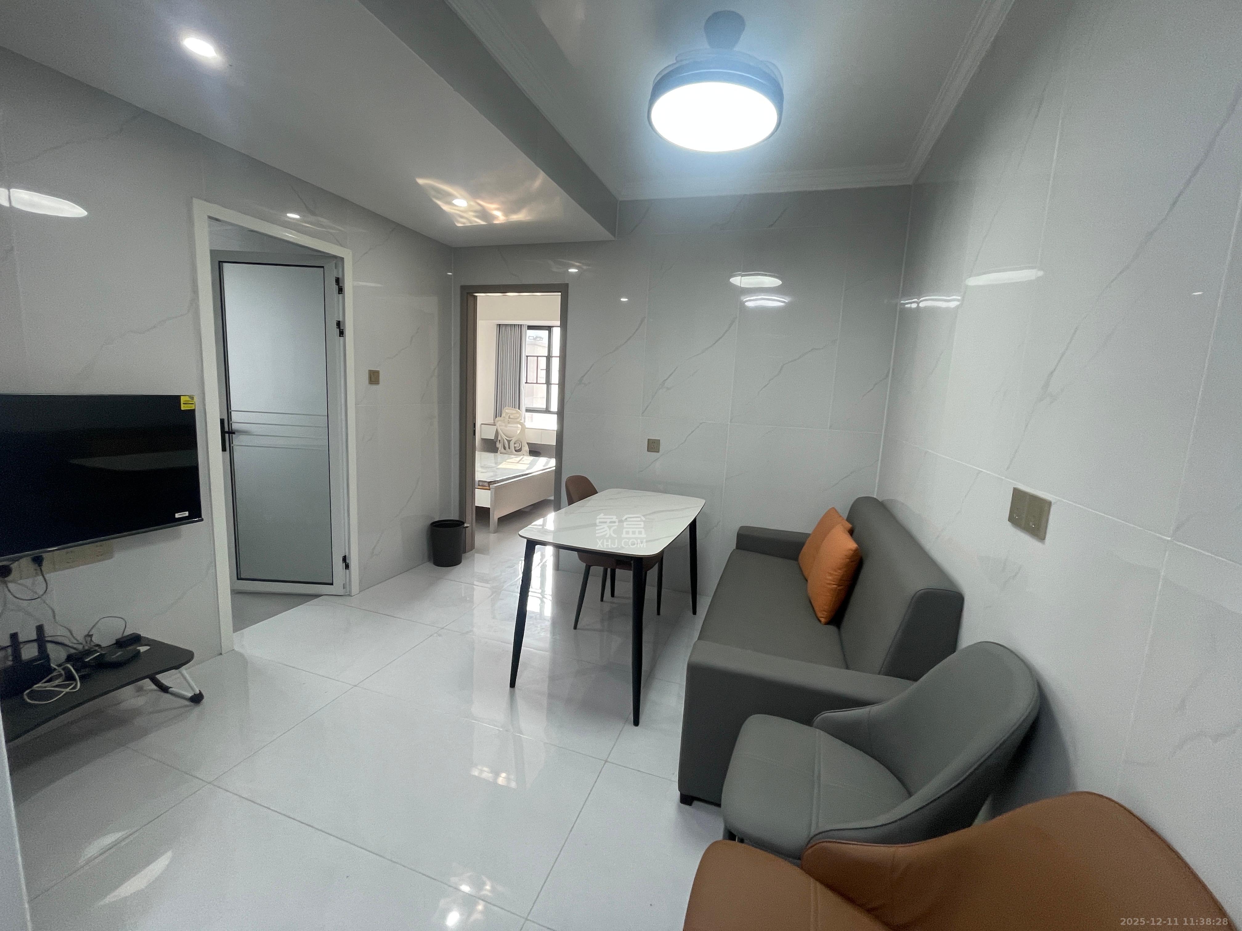 唐桂家园  2室1厅1卫    2000.0元/月室内图