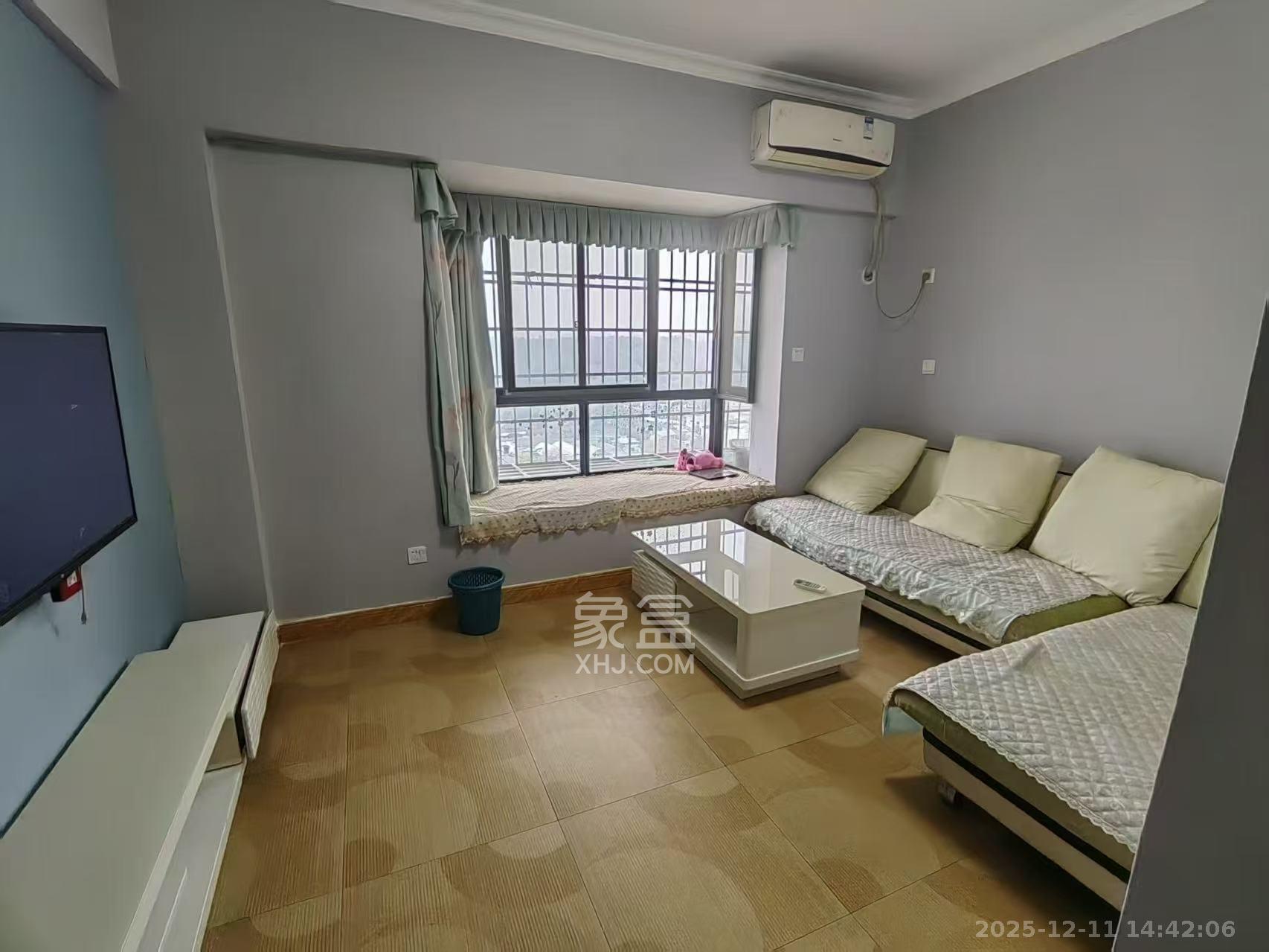 世纪桃花苑 1室1厅1卫 1300.0元/月 世纪桃花苑 1室1厅1卫 1300.0元/月室内图