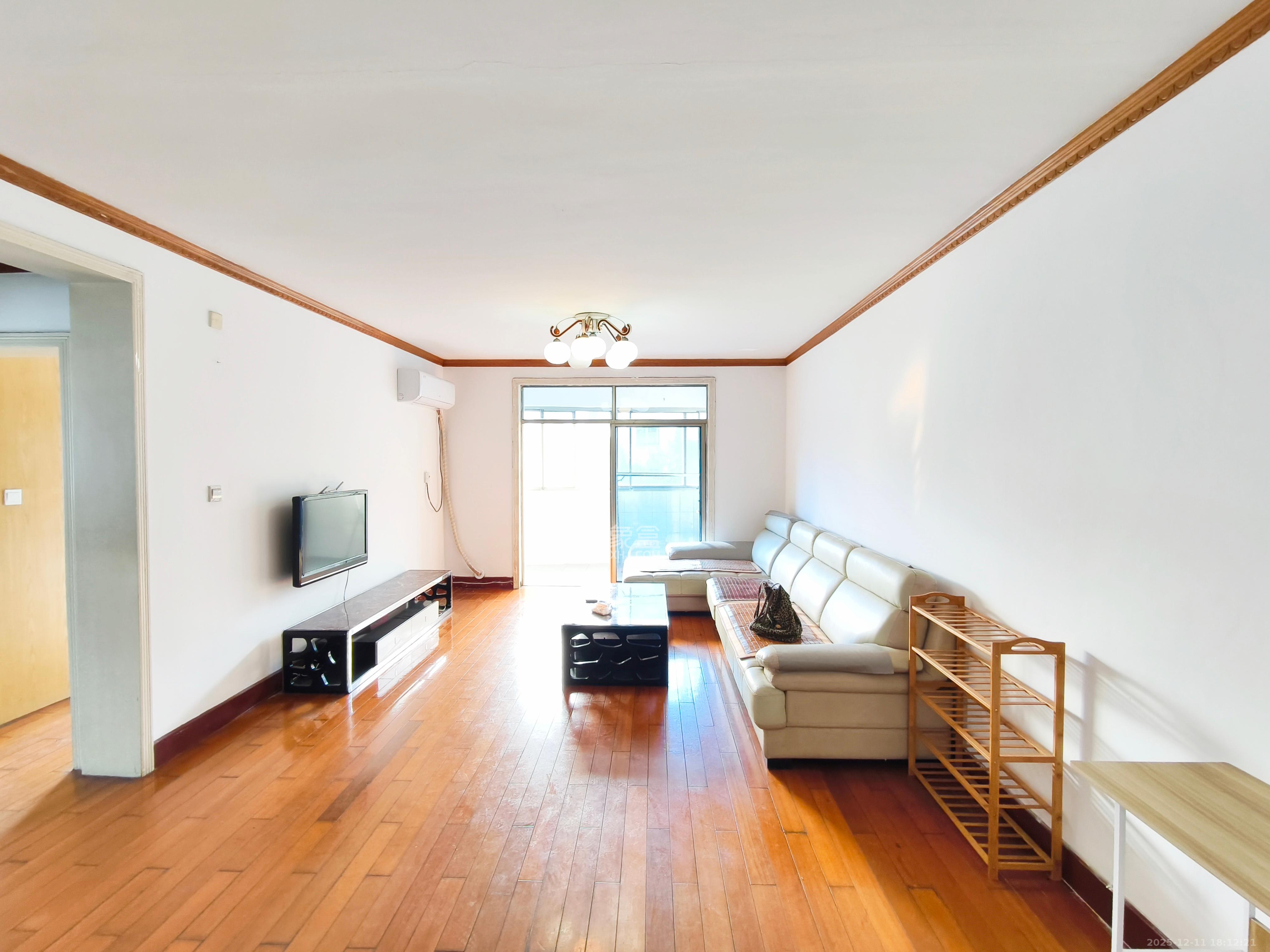 科教新村 2室1厅1卫 2300.0元/月 科教新村 2室1厅1卫 2300.0元/月室内图