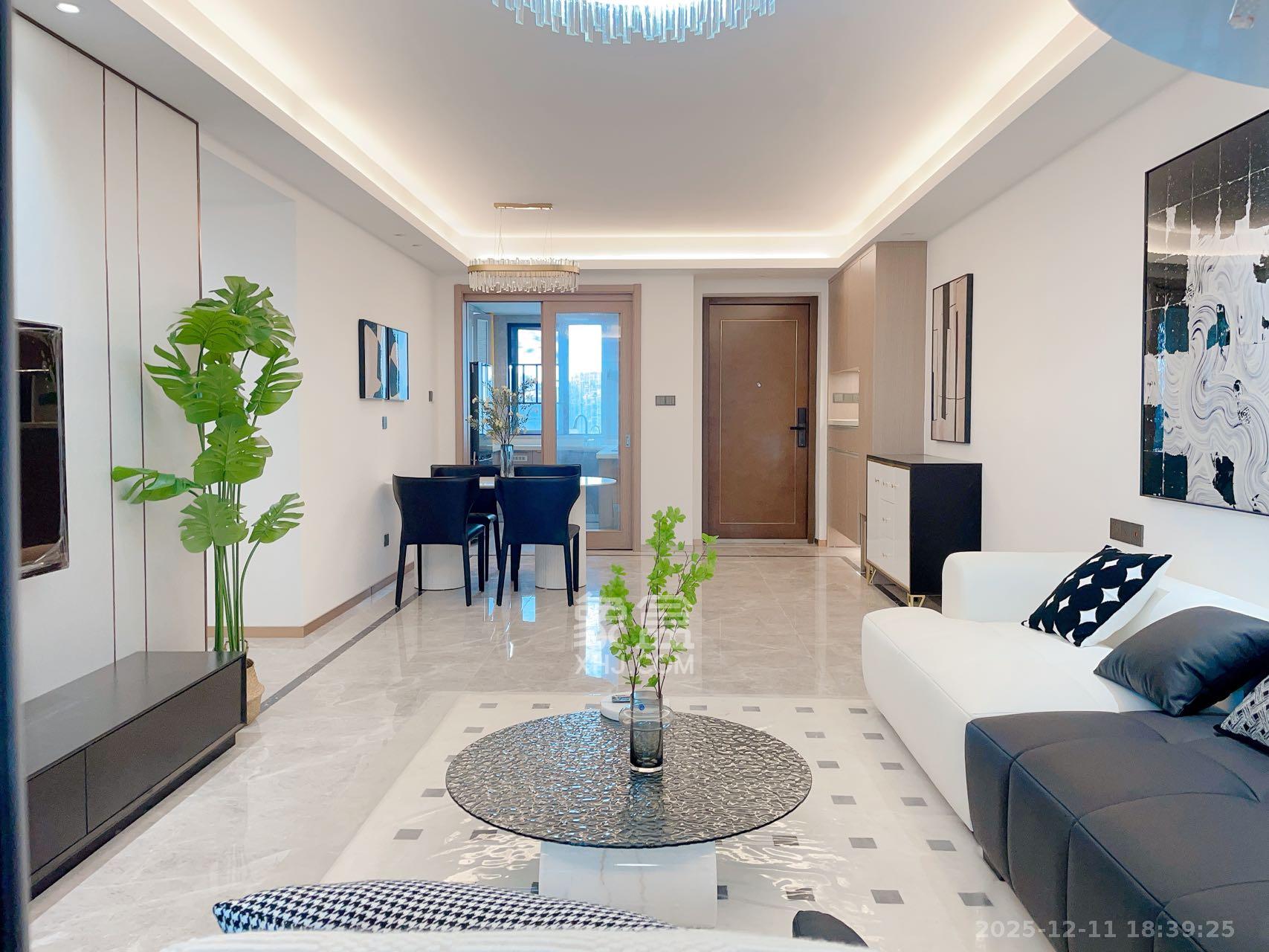 旭辉雨花郡  4室1厅2卫    5500.0元/月室内图