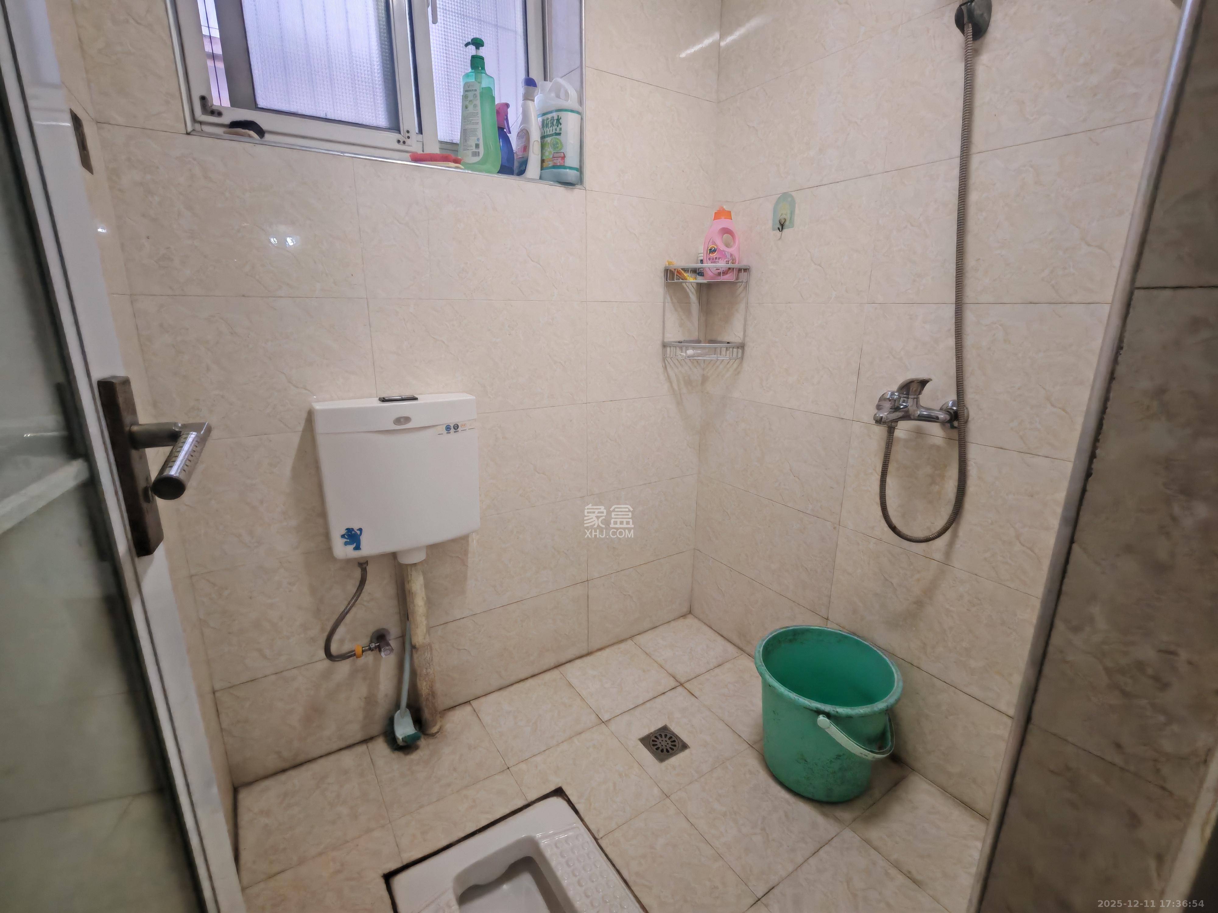 城市山水豪园（山水城市风景）  3室2厅2卫    2400.0元/月室内图