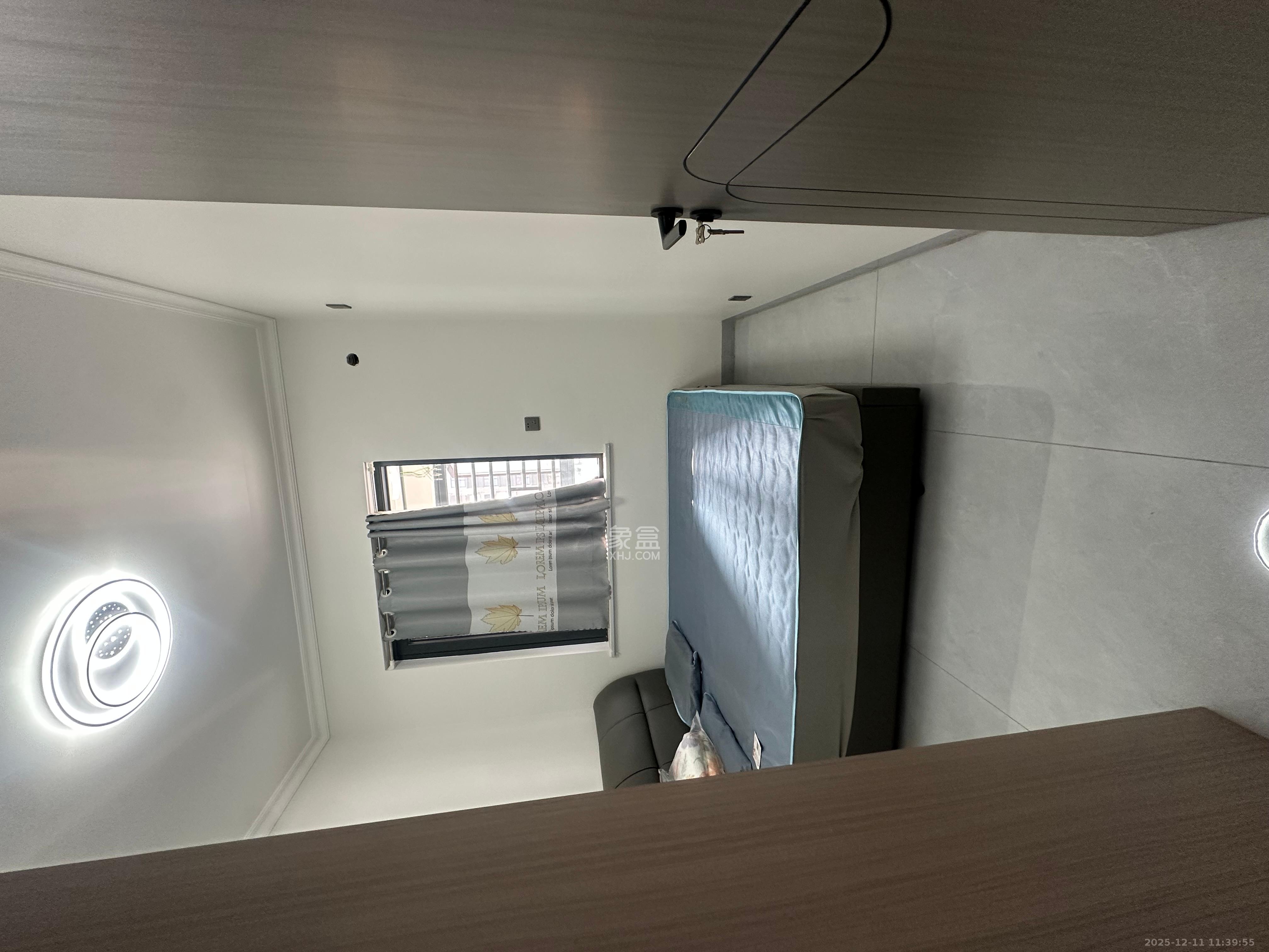 华润置地广场二期  3室2厅2卫    2400.0元/月室内图