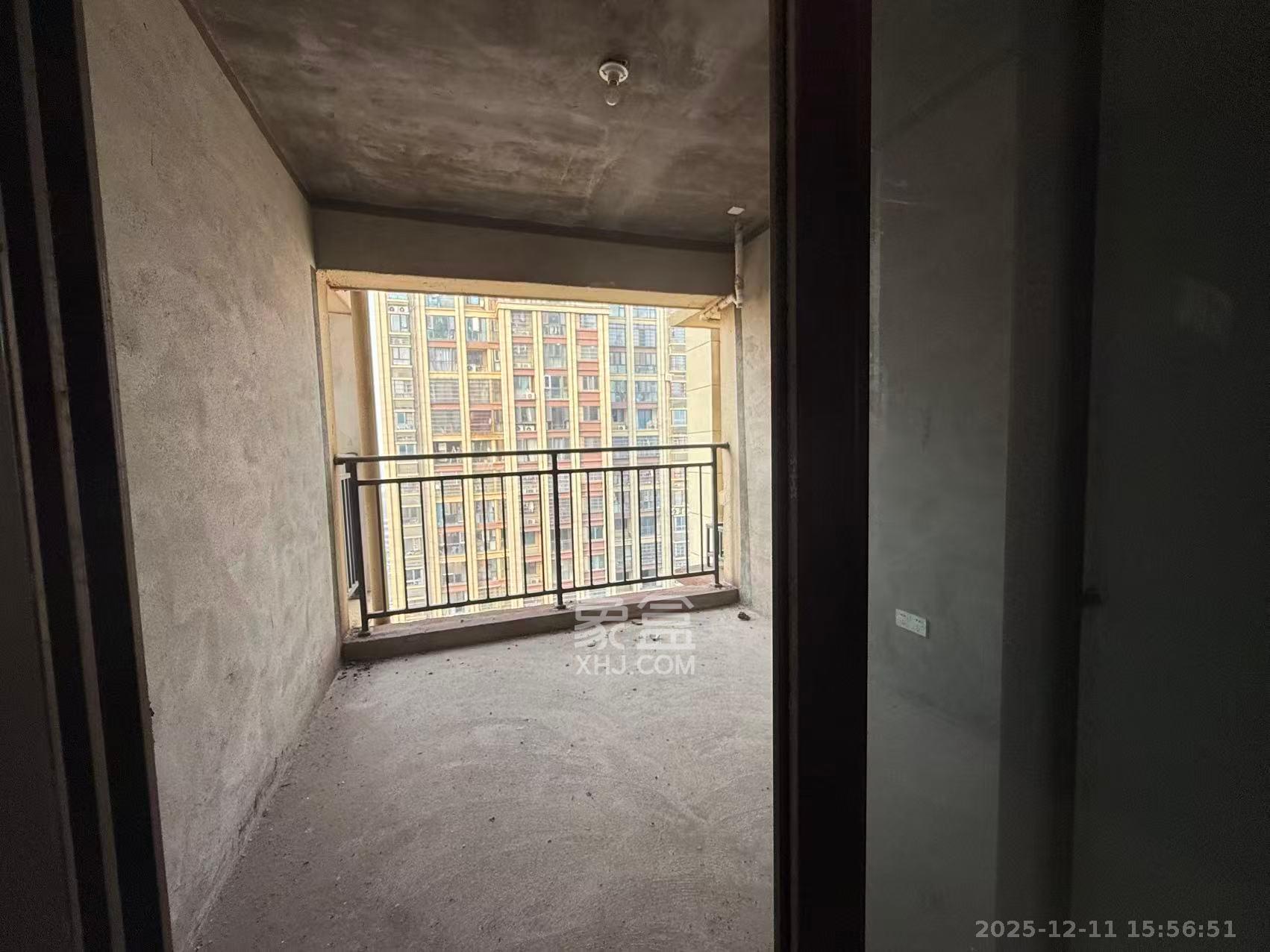 东方美地 4室2厅2卫 800.0元/月 东方美地 4室2厅2卫 800.0元/月室内图