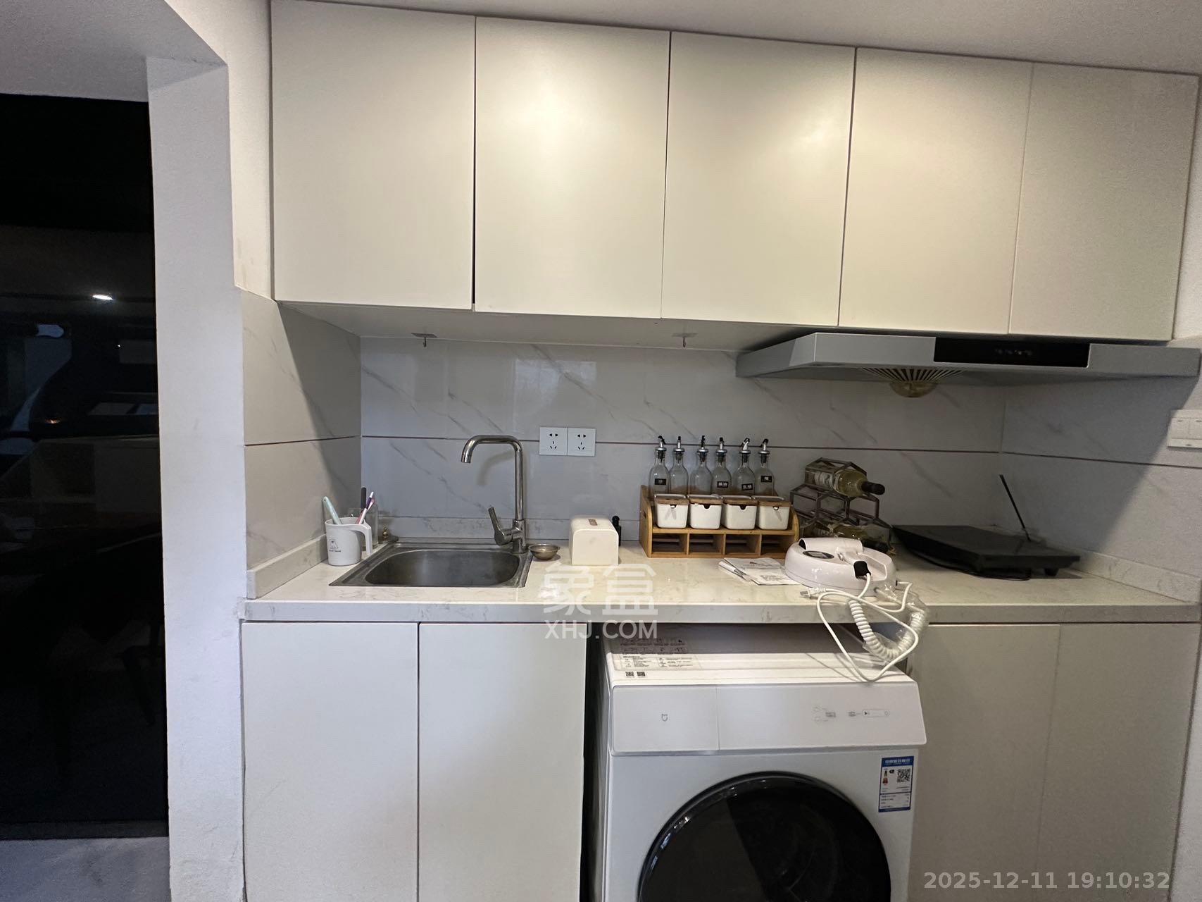 荣悦台 1室1厅1卫 2800.0元/月 荣悦台 1室1厅1卫 2800.0元/月室内图