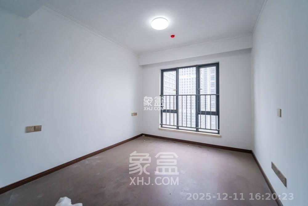 绿地长沙城际空间站(绿地新里佳苑) 3室2厅2卫 3000.0元/月 绿地长沙城际空间站(绿地新里佳苑) 3室2厅2卫 3000.0元/月室内图